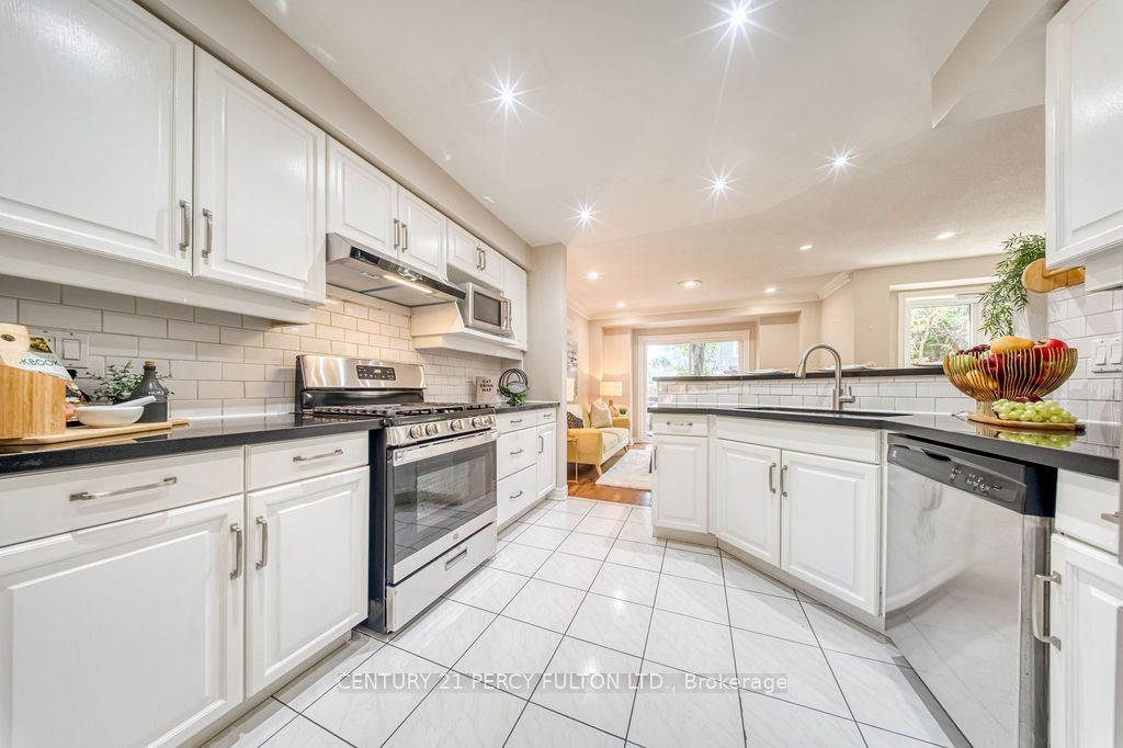 5522 Holbrook Road Property Photo 14