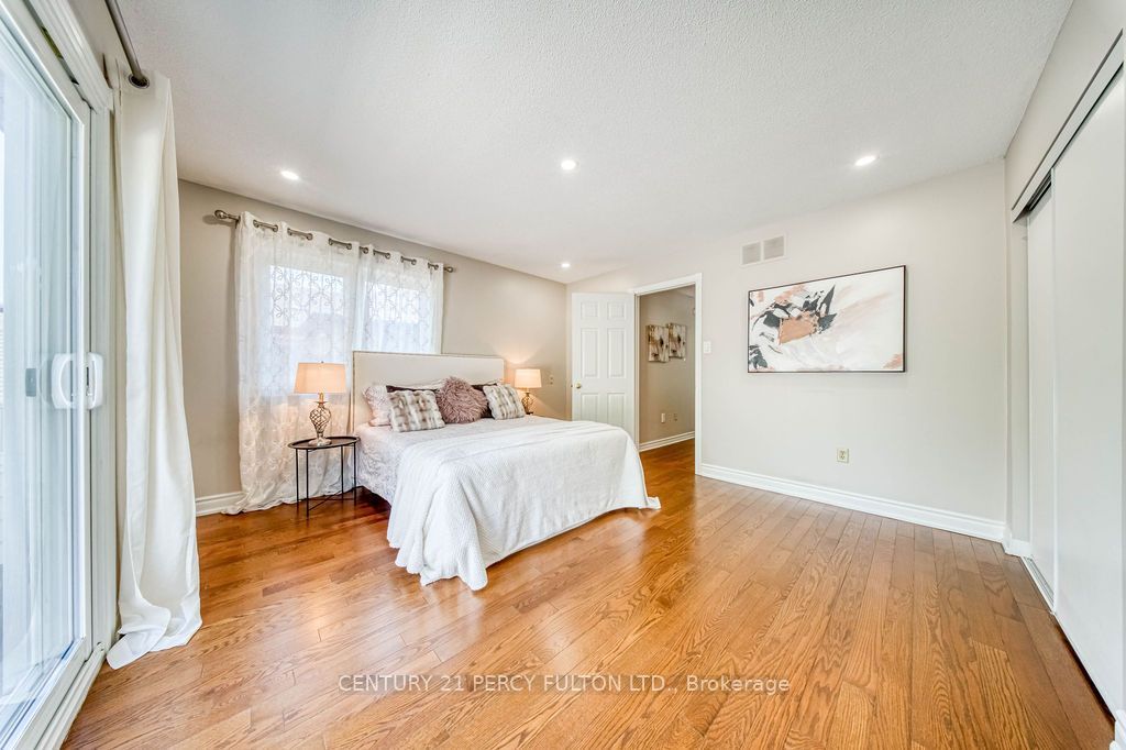 5522 Holbrook Road Property Photo 23
