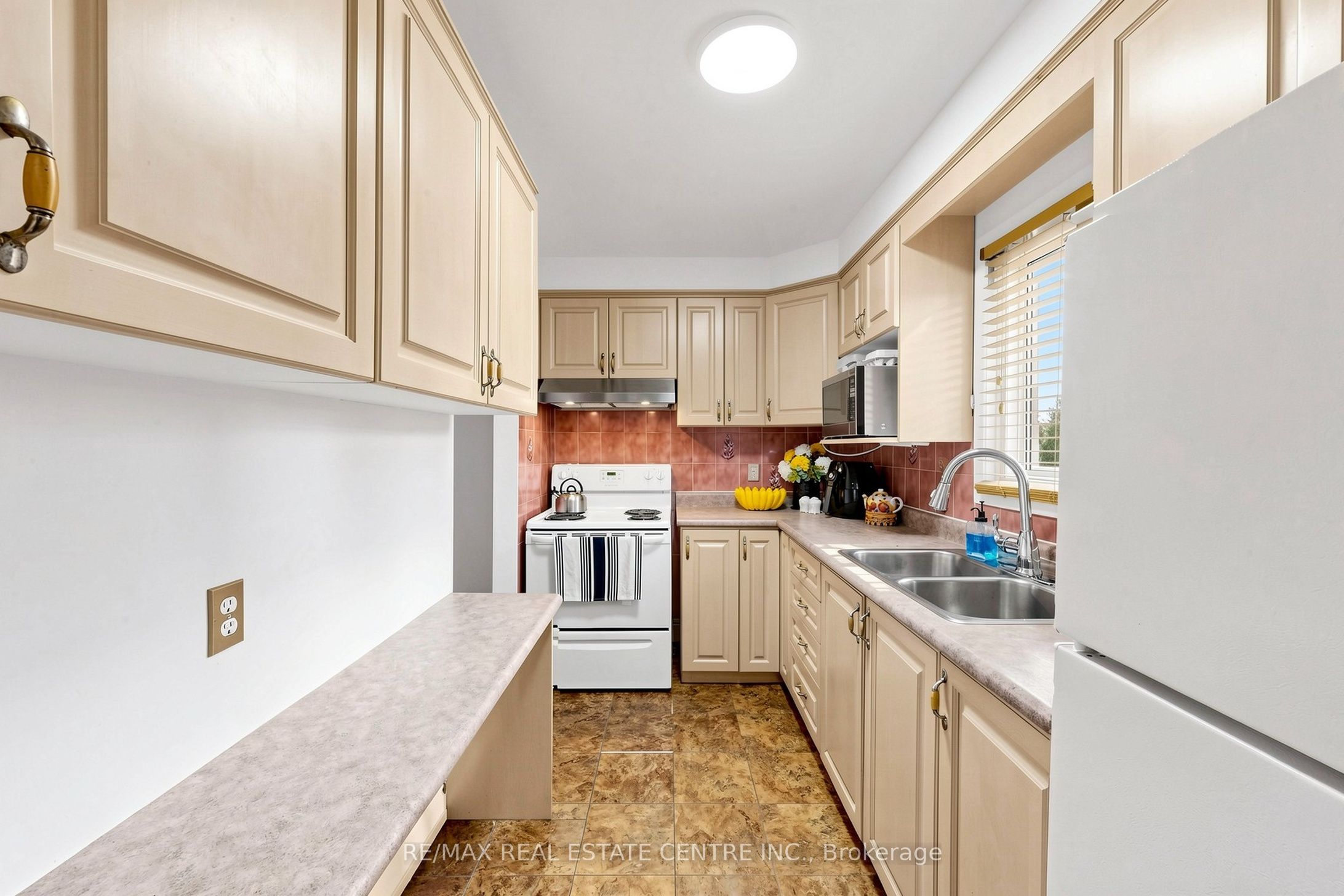 1 Hawkins Court Property Photo 11