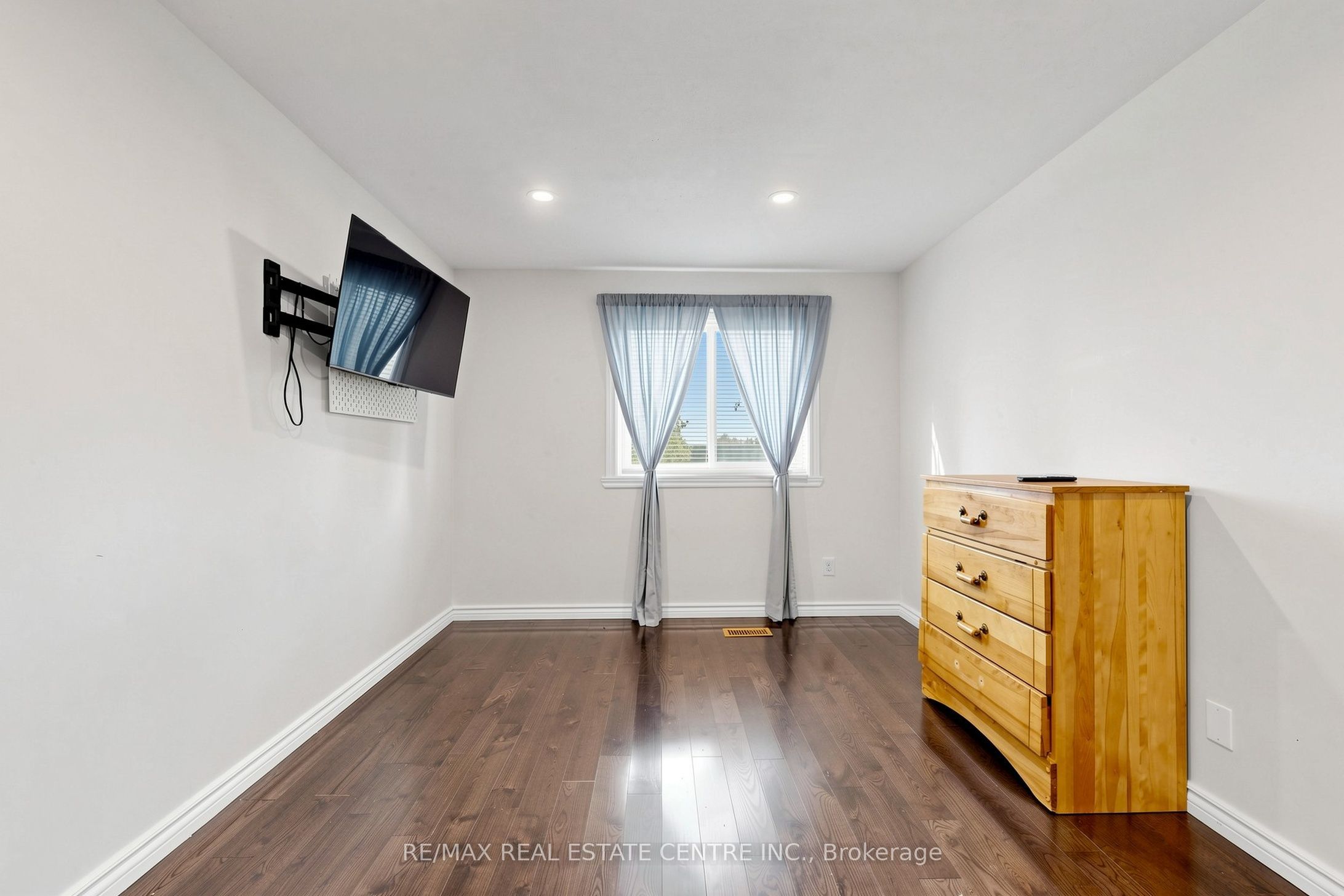 1 Hawkins Court Property Photo 22