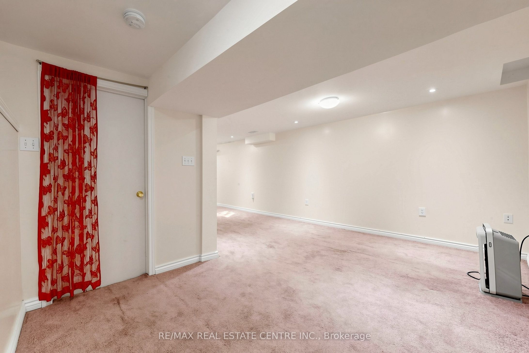 1 Hawkins Court Property Photo 32