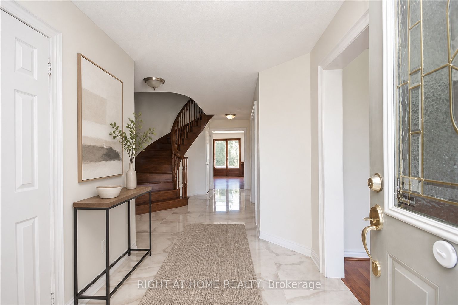1466 Bayshire Drive Property Photo 2