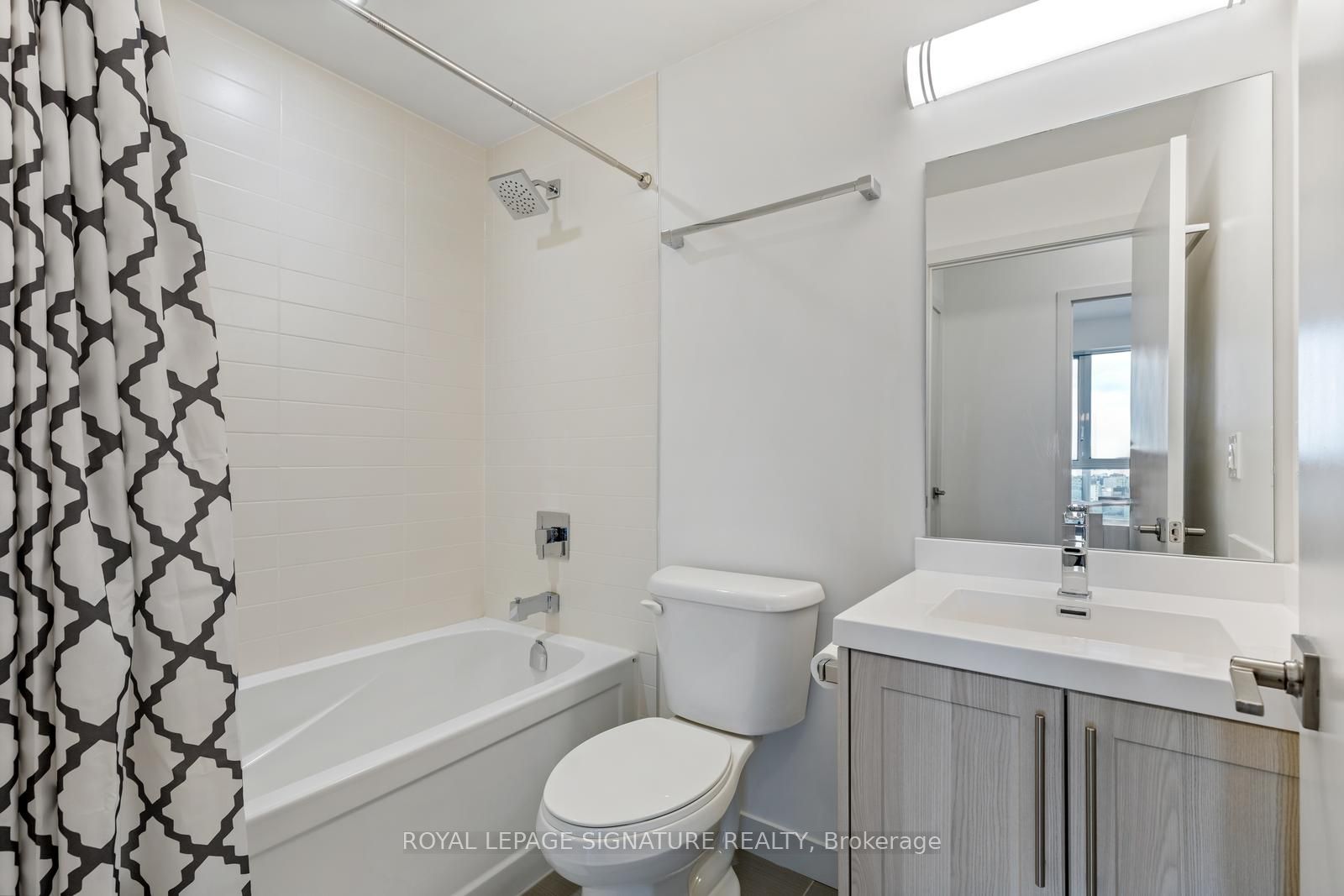 2093 Fairview Street 1606 Property Photo 12