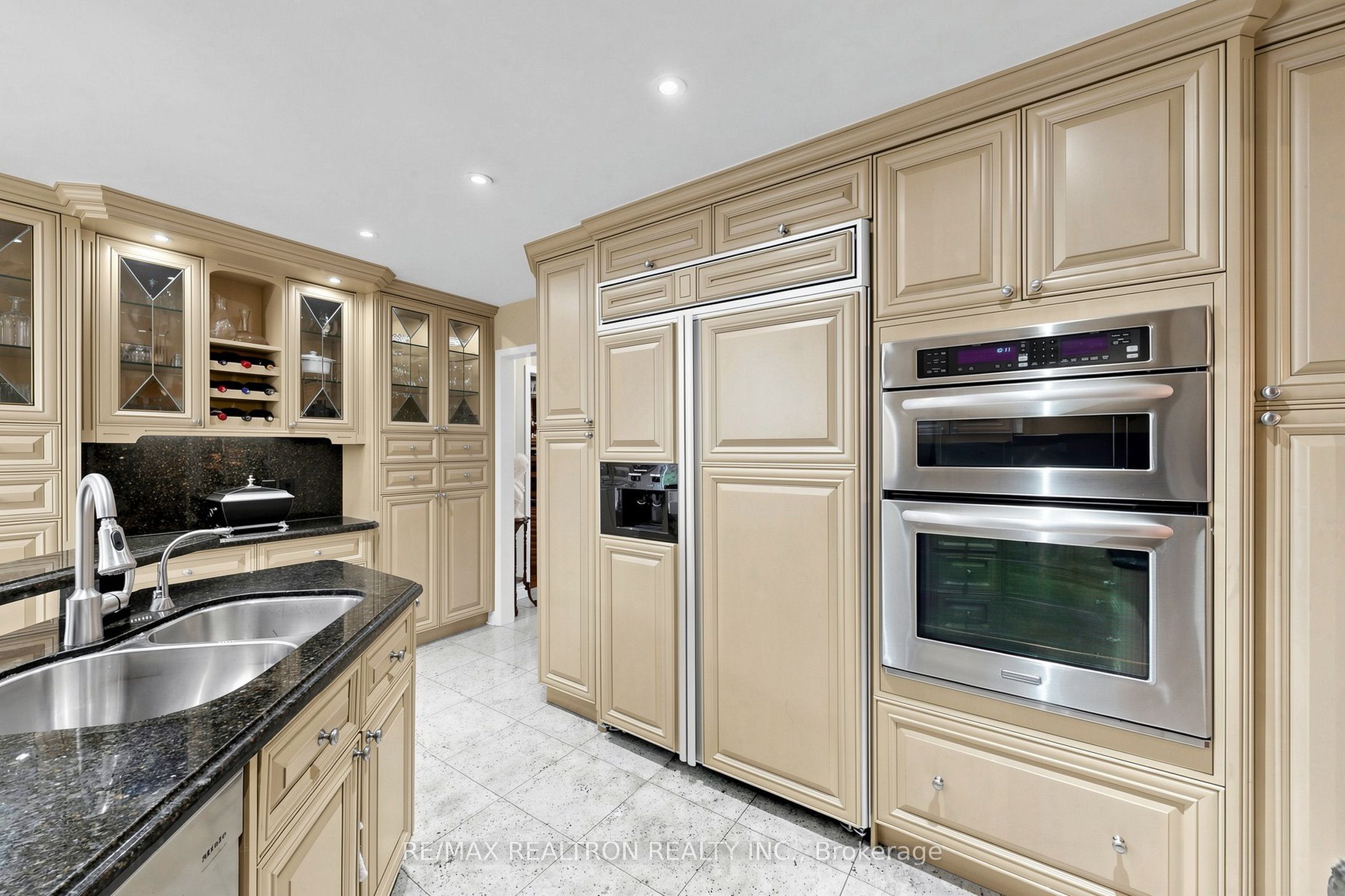 2 Manor Place Property Photo 7