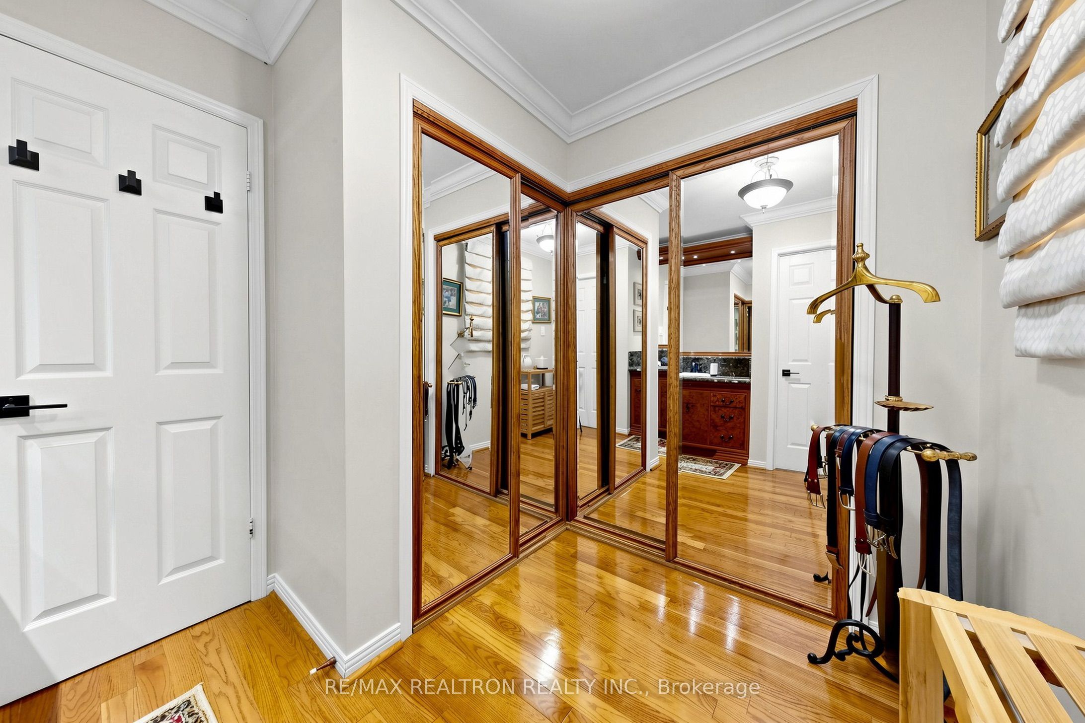 2 Manor Place Property Photo 24