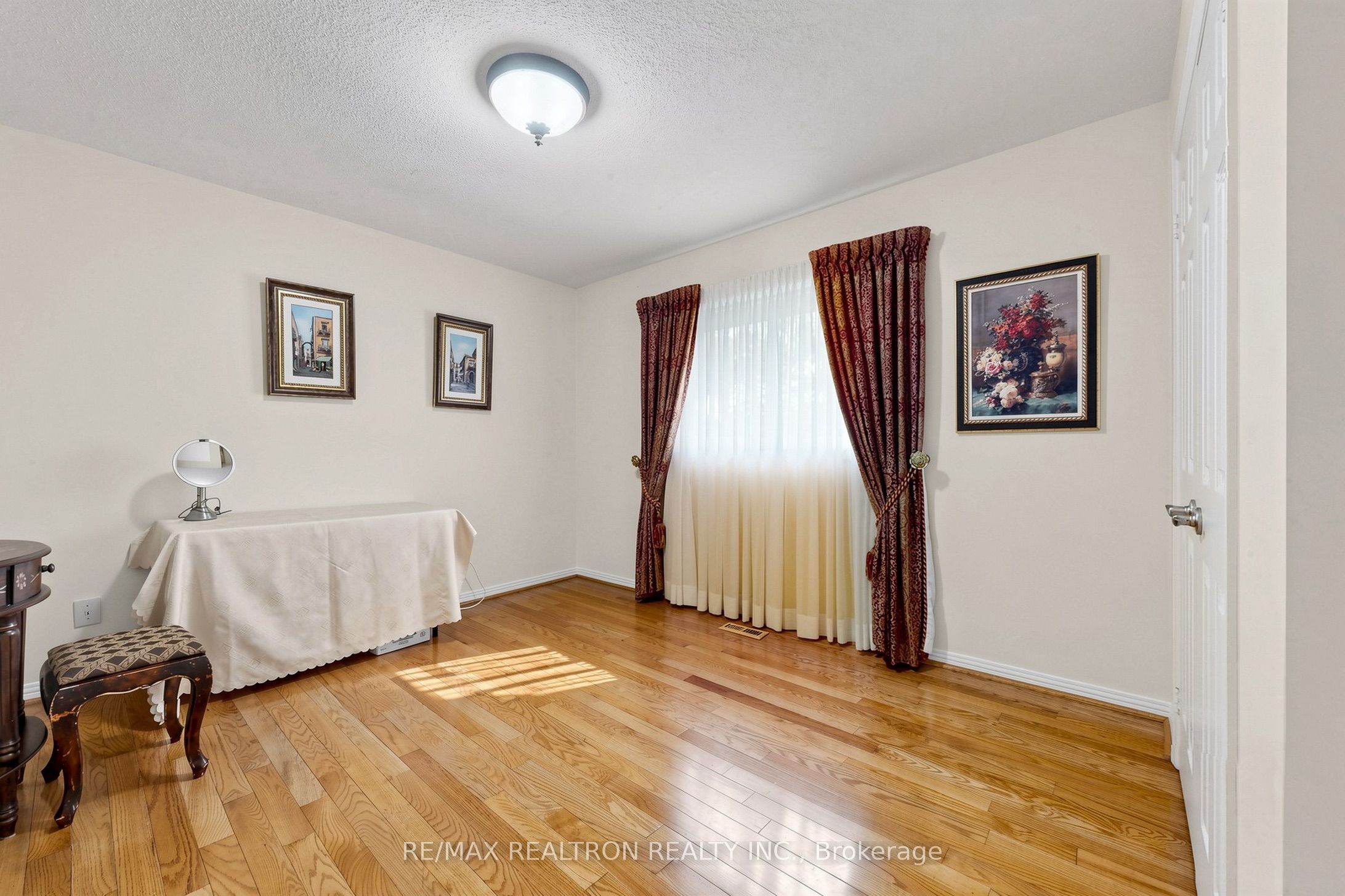 2 Manor Place Property Photo 29