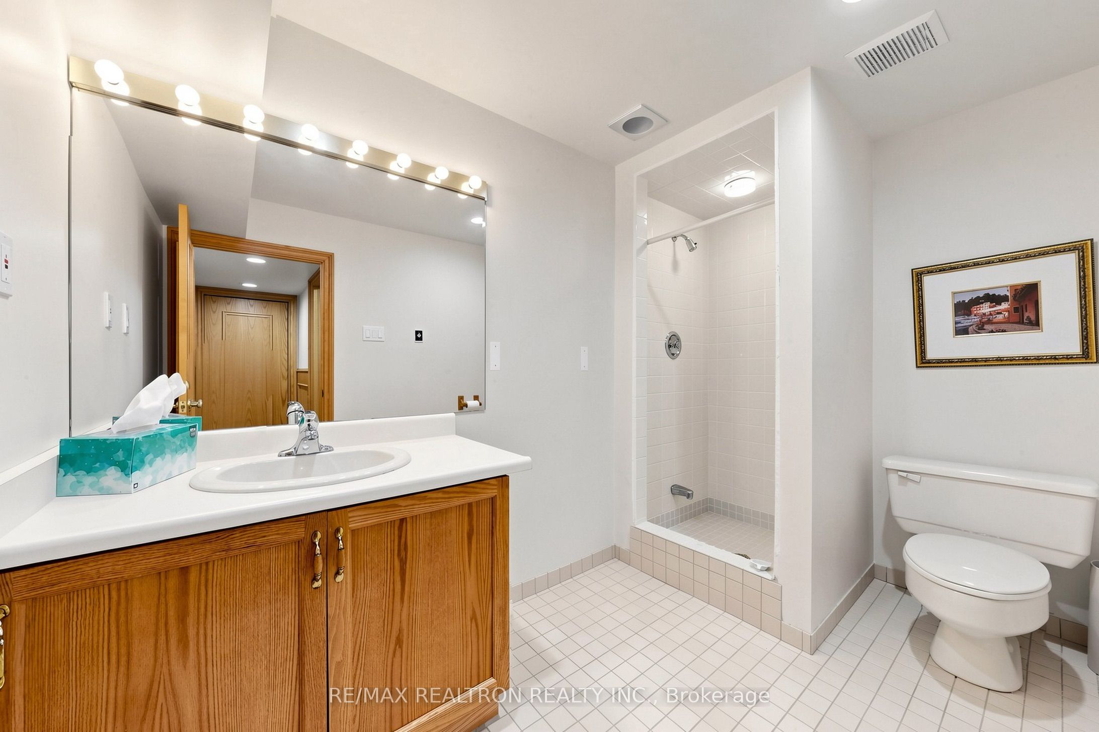 2 Manor Place Property Photo 35