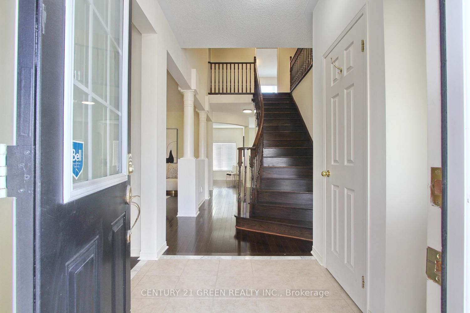 40 Cookview Drive Property Photo 4