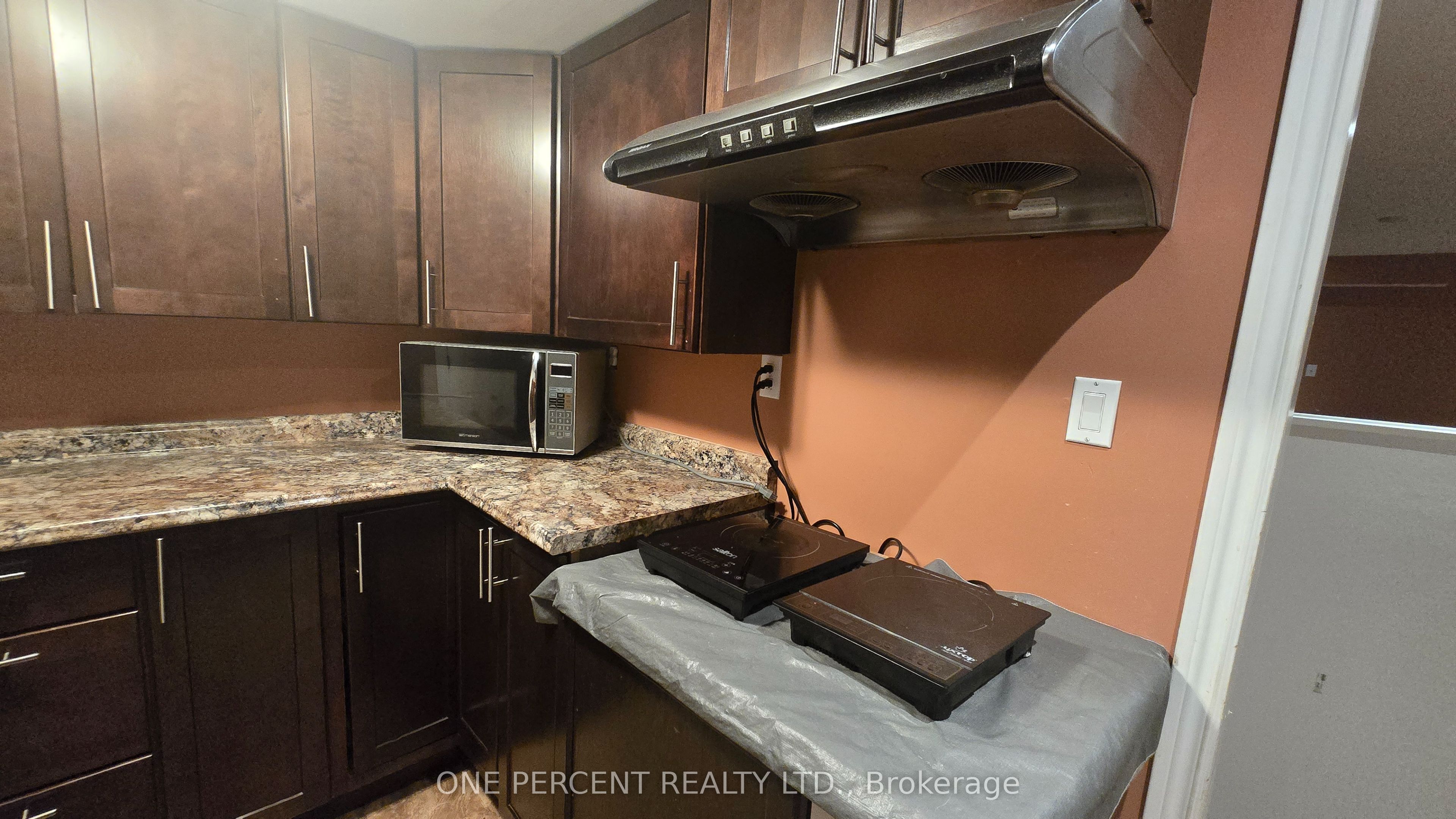 W13879234 Property Photo 9