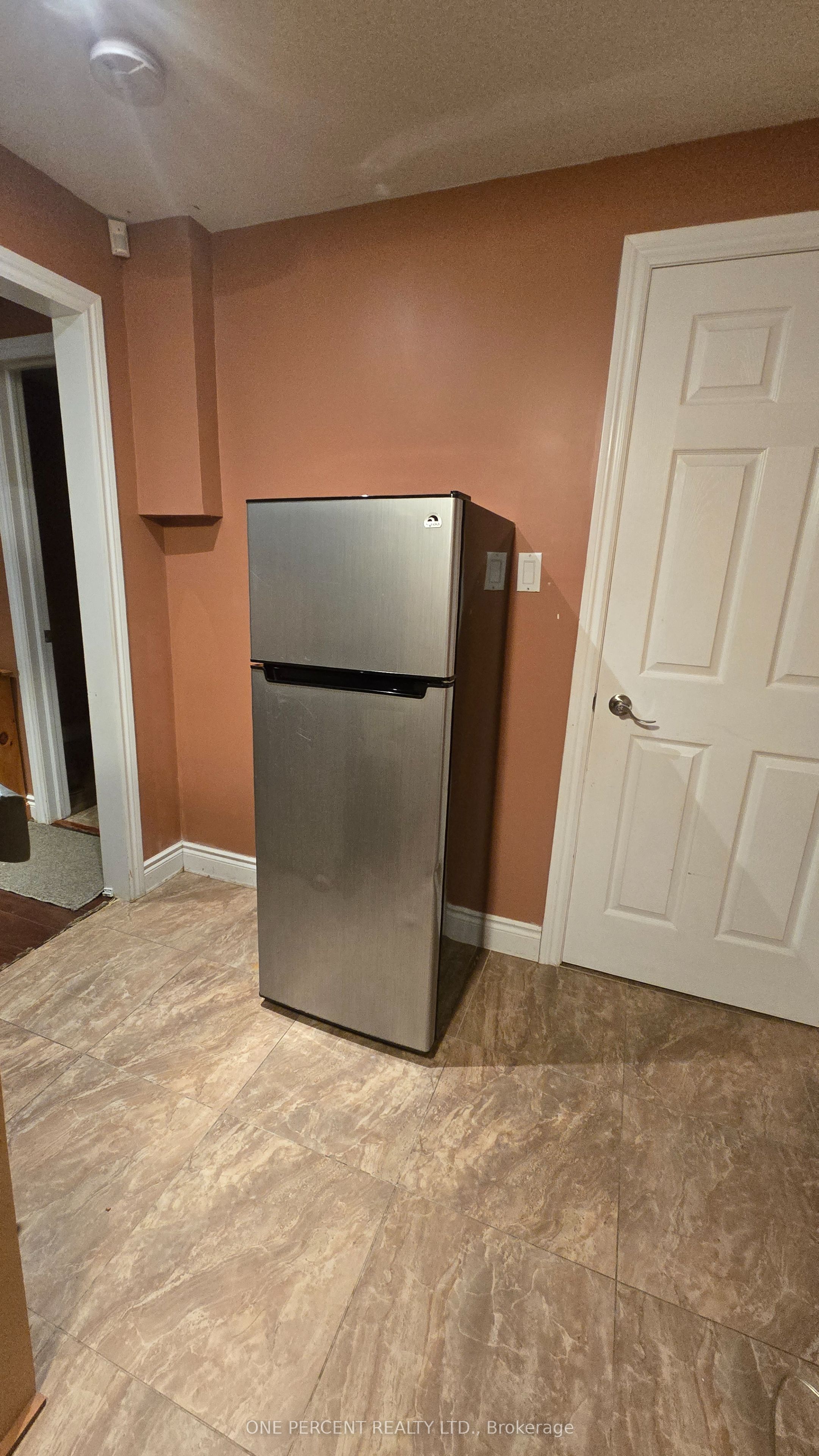 W13879234 Property Photo 10