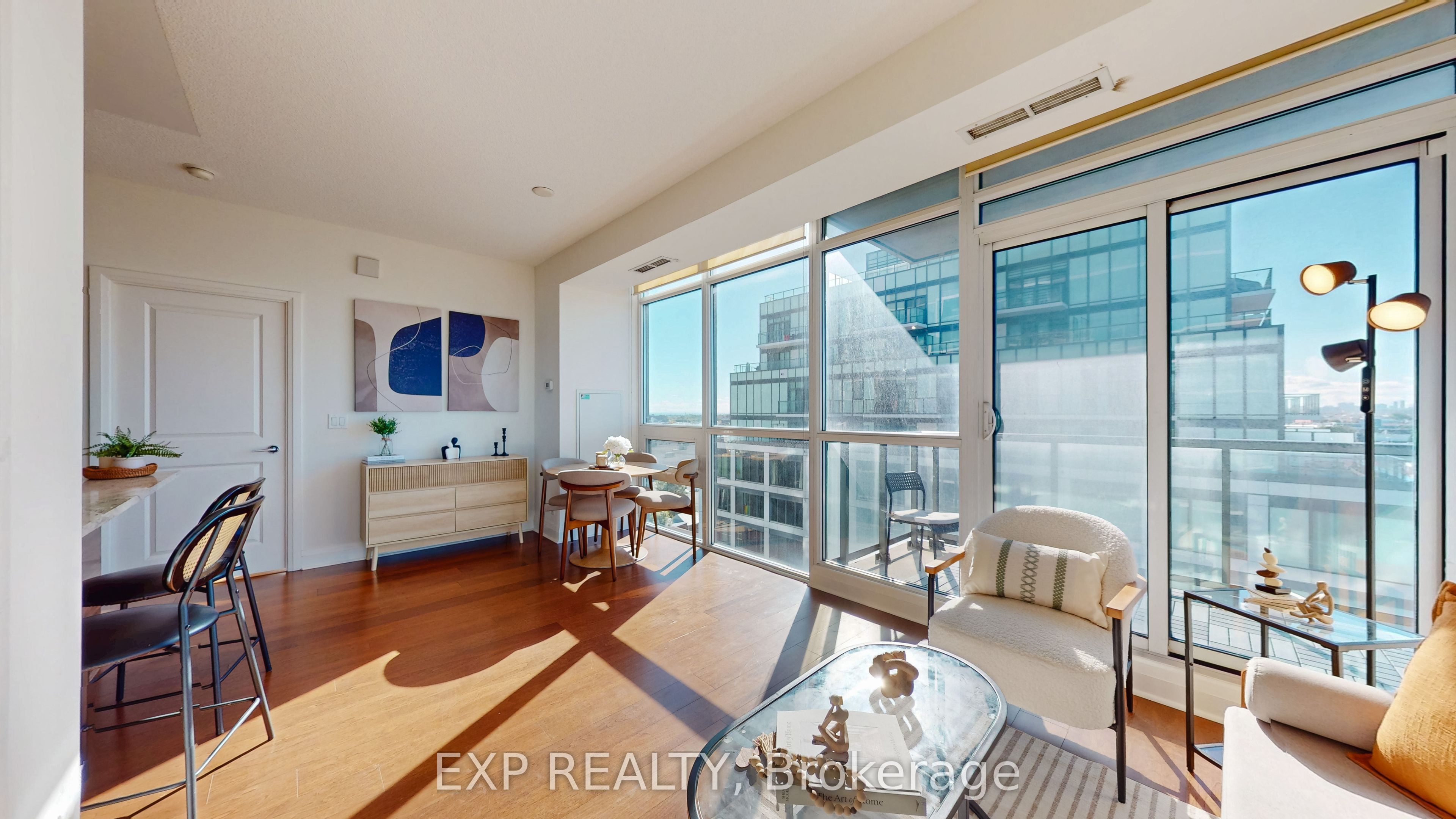 1185 The Queensway Way 808 Property Photo 10