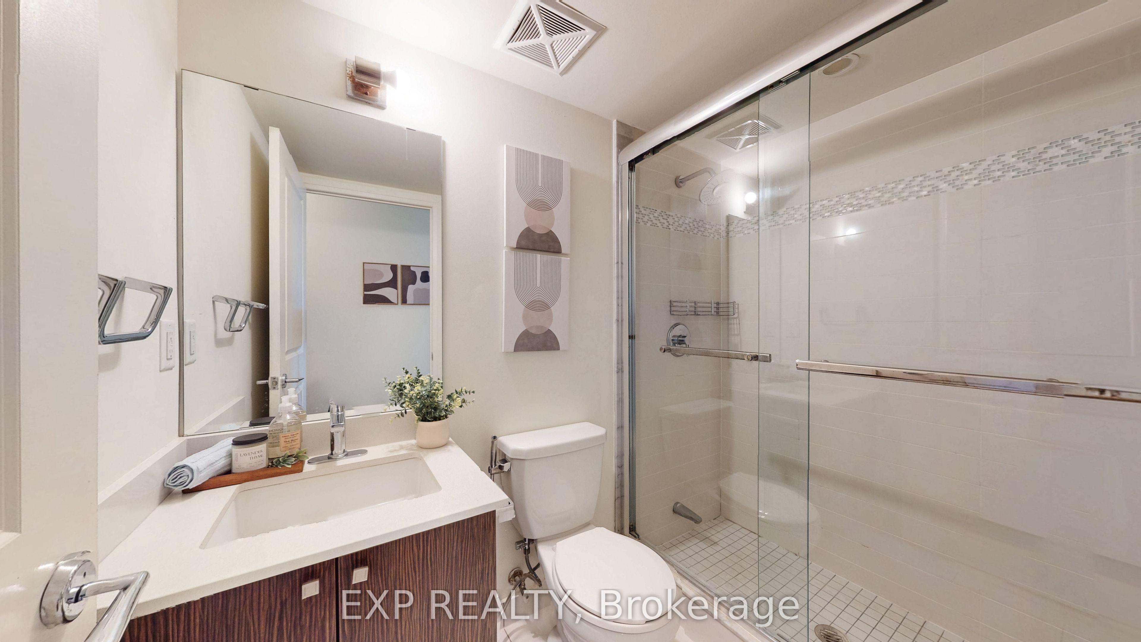 1185 The Queensway Way 808 Property Photo 15