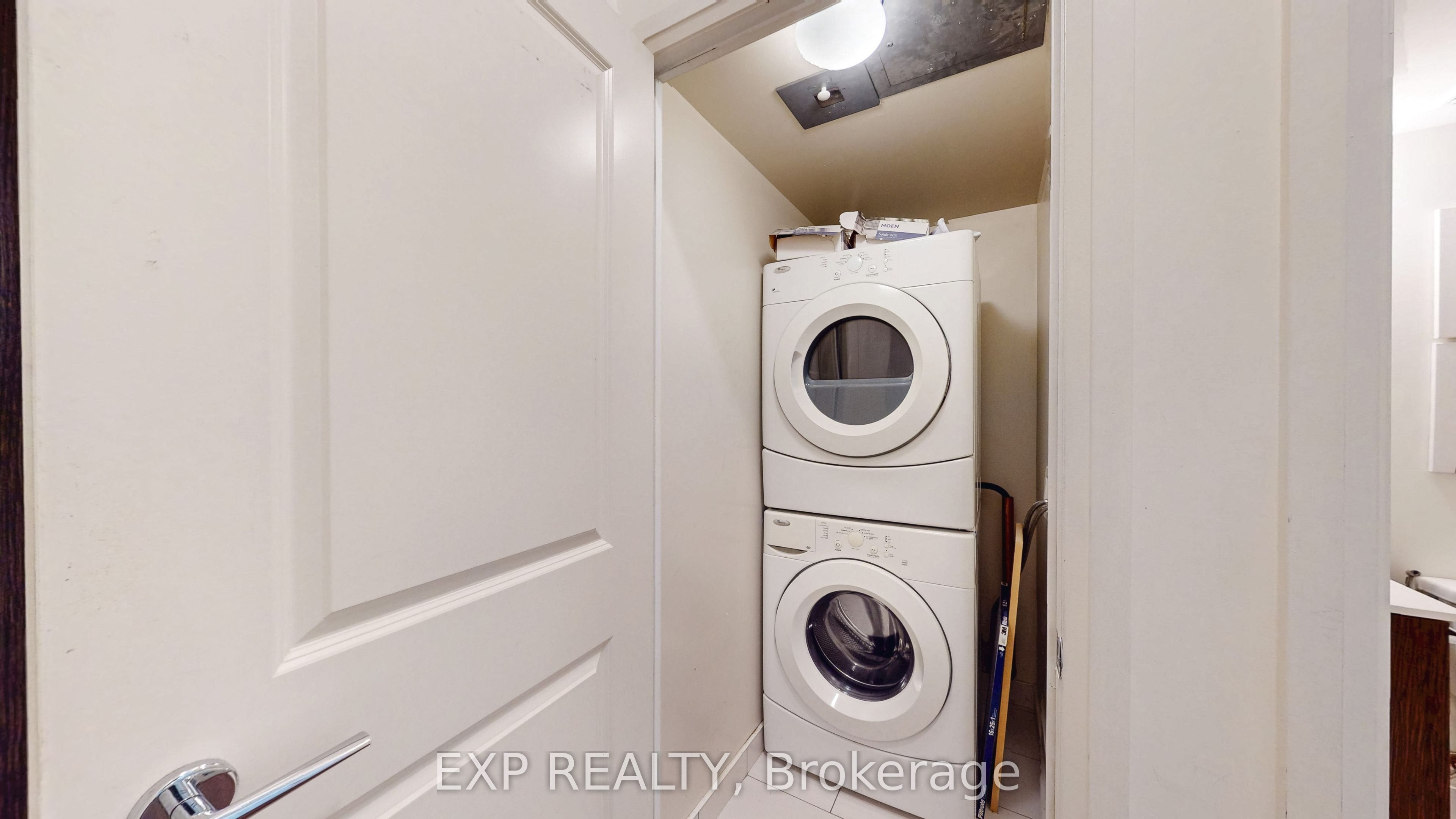 1185 The Queensway Way 808 Property Photo 23