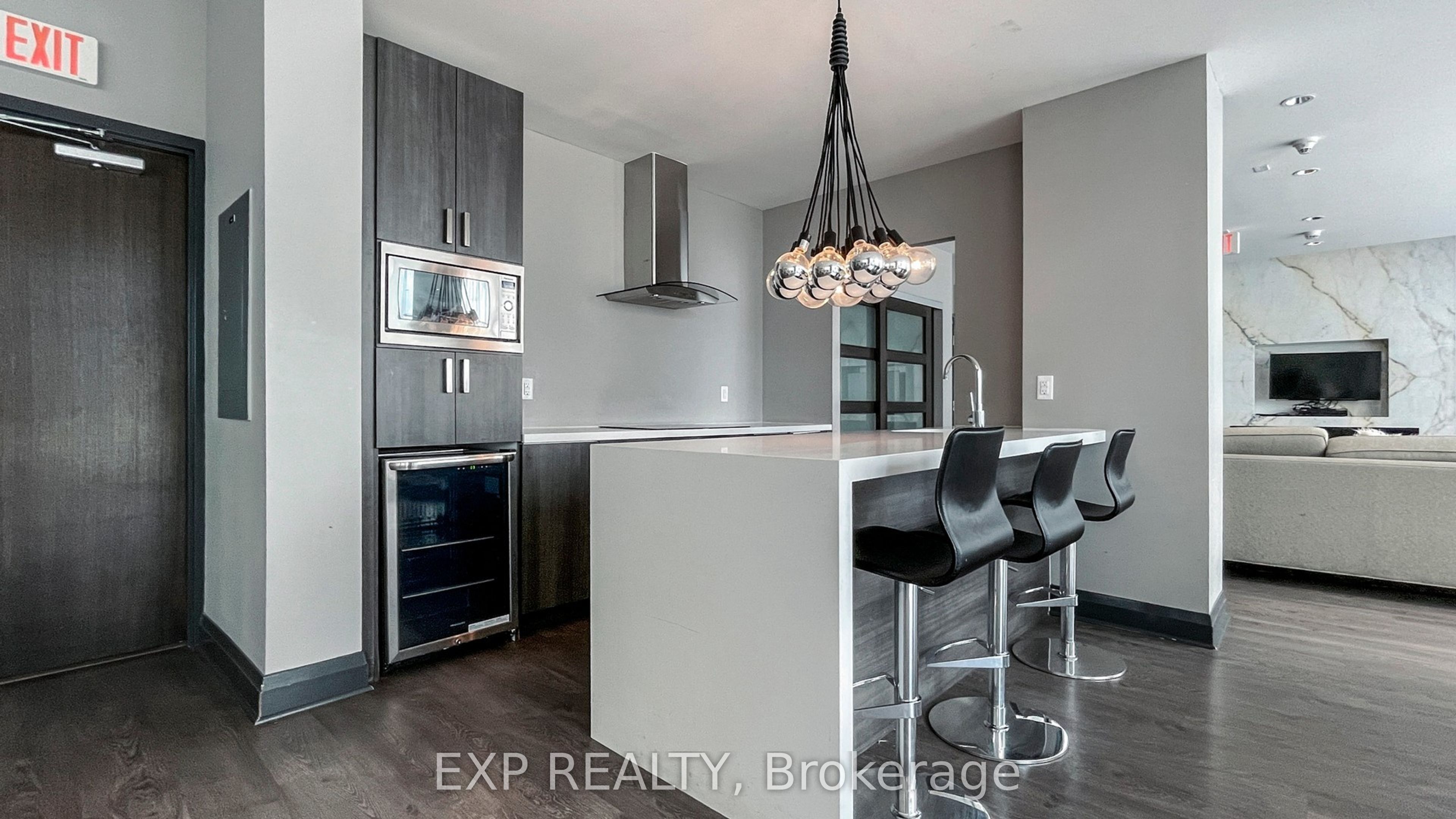 1185 The Queensway Way 808 Property Photo 31