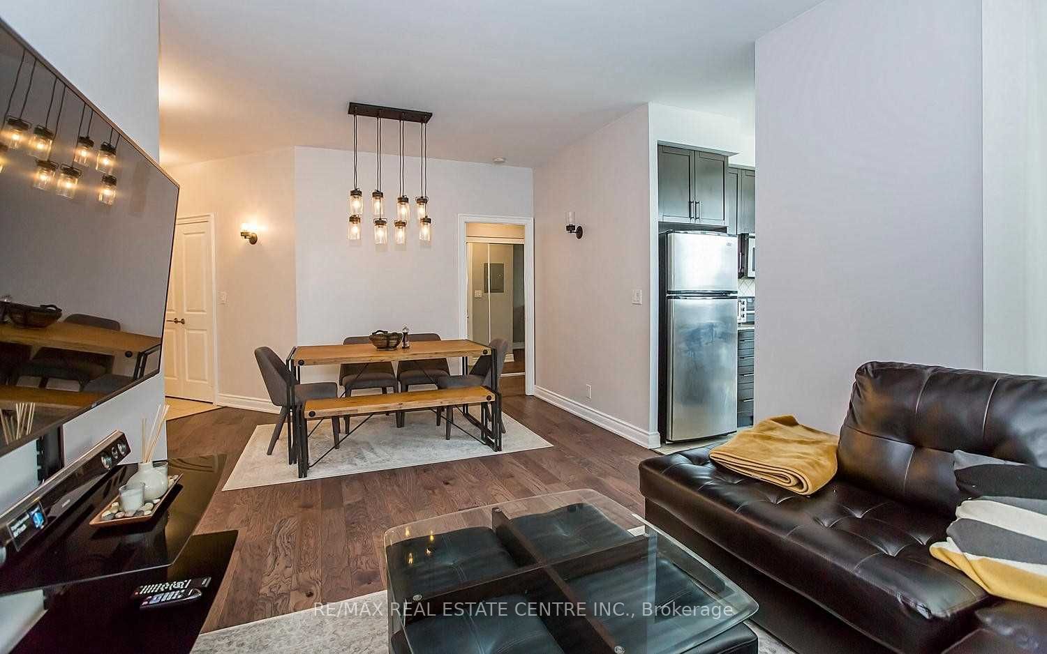 80 Absolute Avenue 1209 Property Photo 1