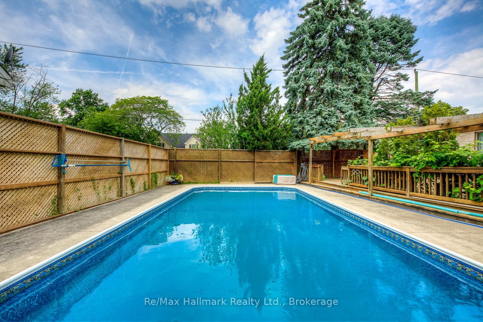 1510 Constance Drive Property Photo 3