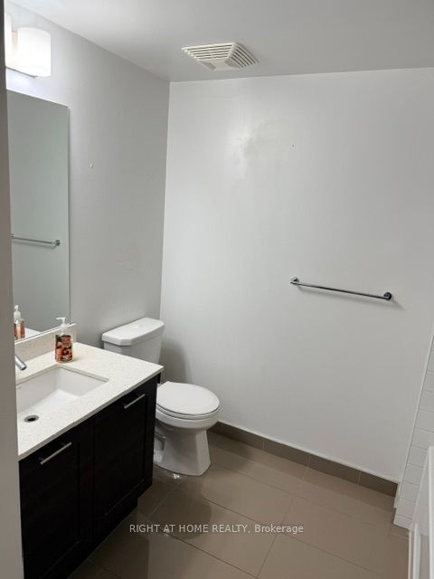 2212 Lake Shore Boulevard W 3509 Property Photo 40