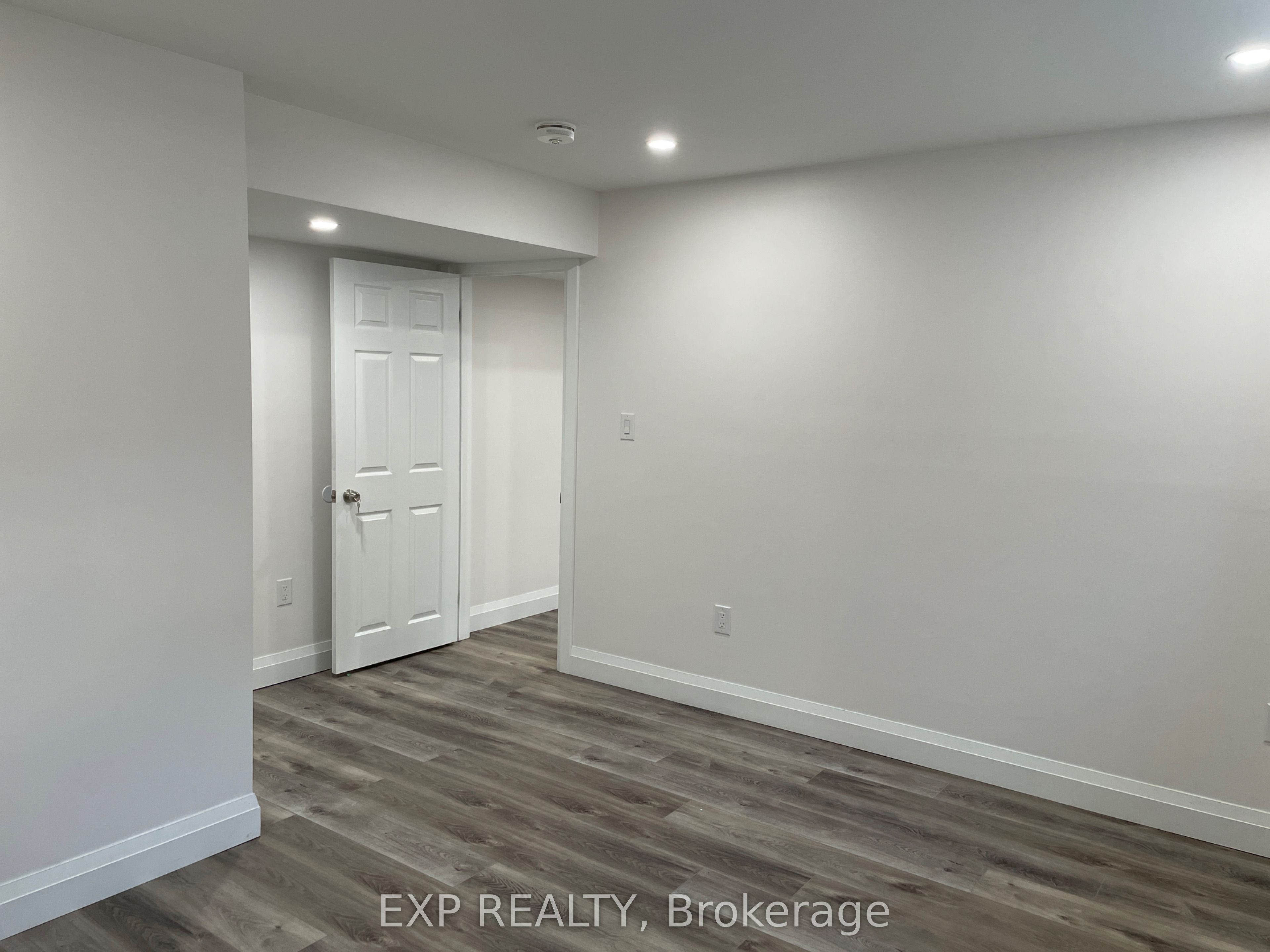122 Stowmarket Street Basement Property Photo 9
