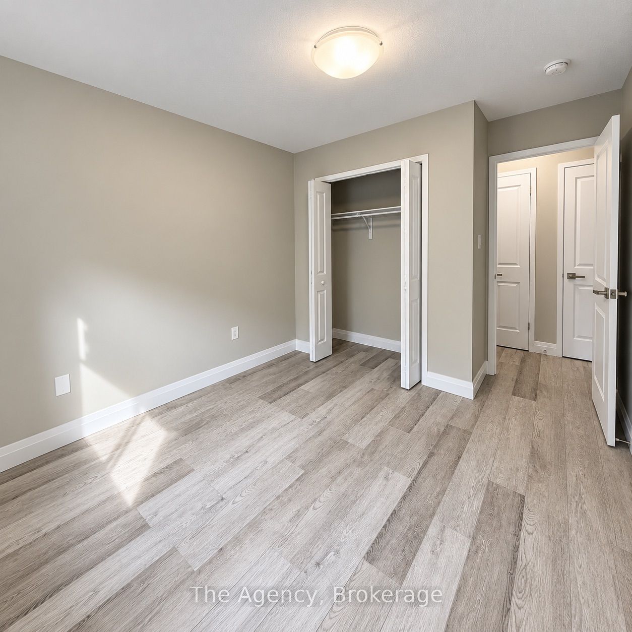 45 Paisley Boulevard W 302 Property Photo 11