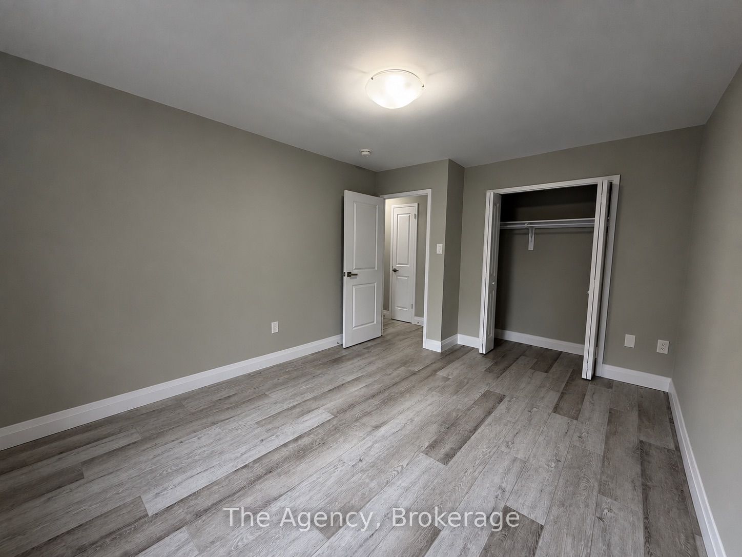 45 Paisley Boulevard W 302 Property Photo 13