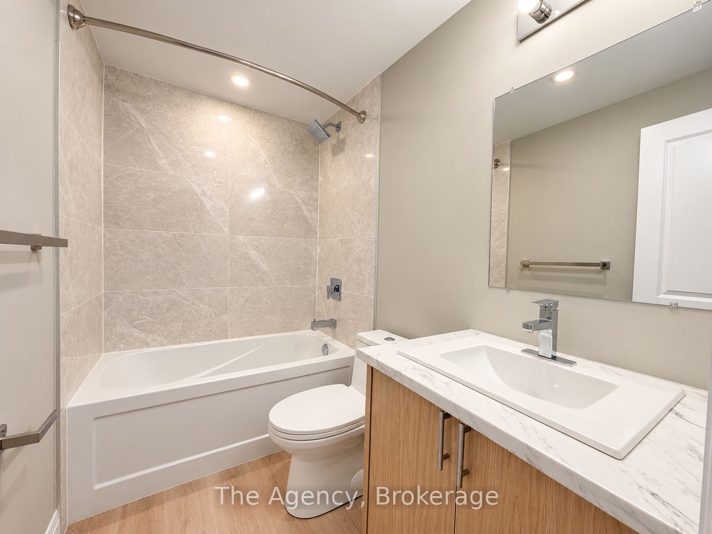 45 Paisley Boulevard W 305 Property Photo 10