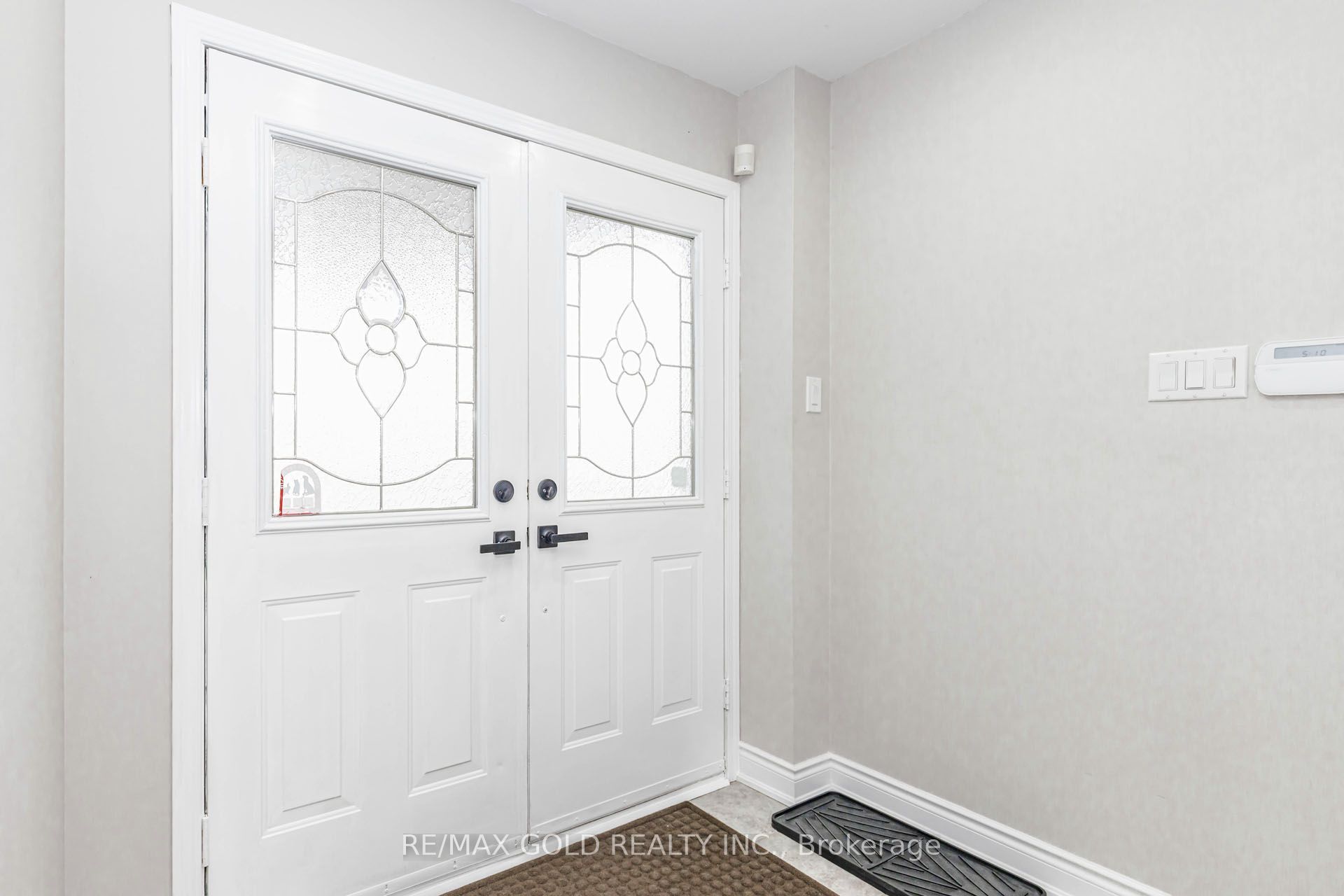 36 Summerdale Crescent Property Photo 6