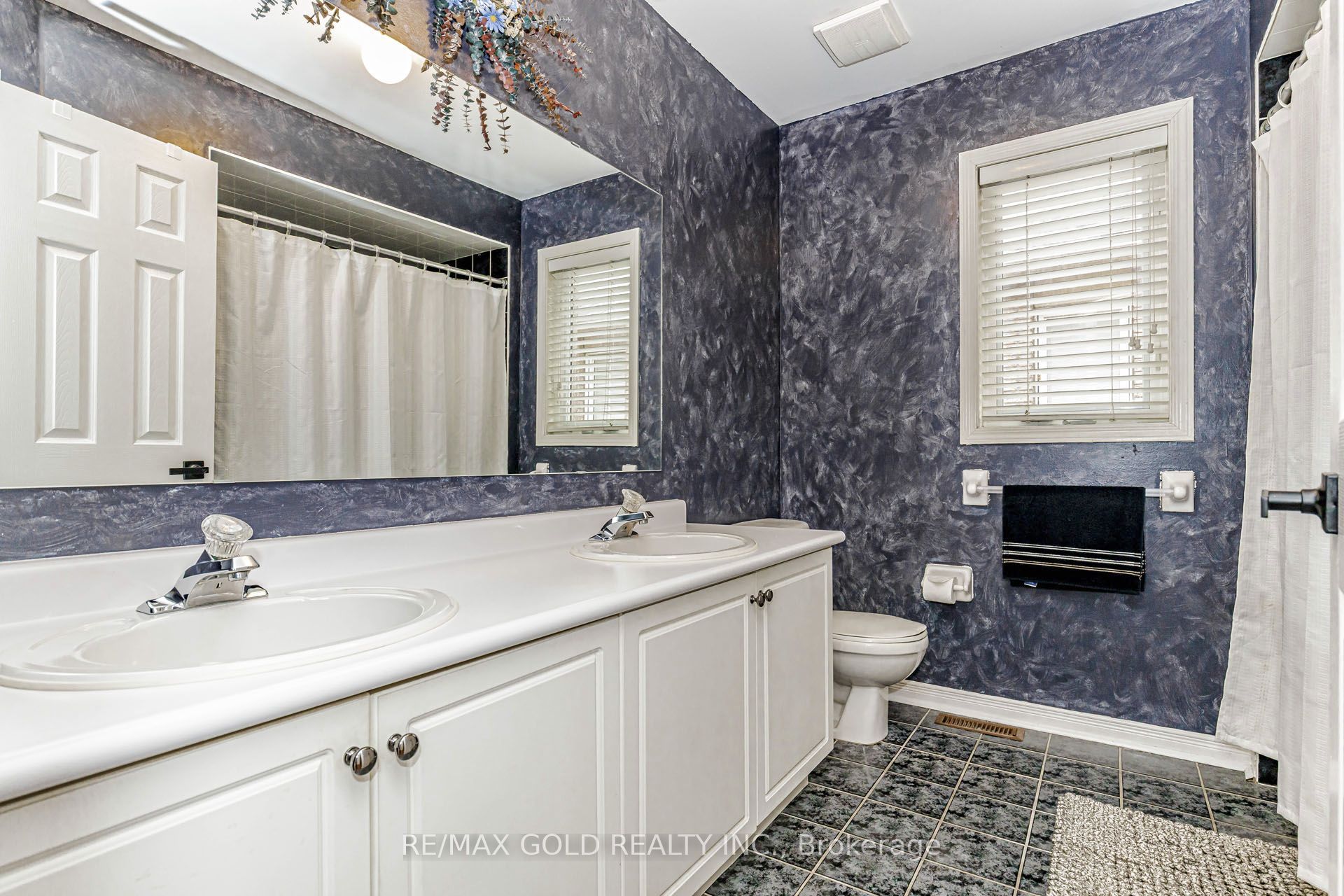 36 Summerdale Crescent Property Photo 24