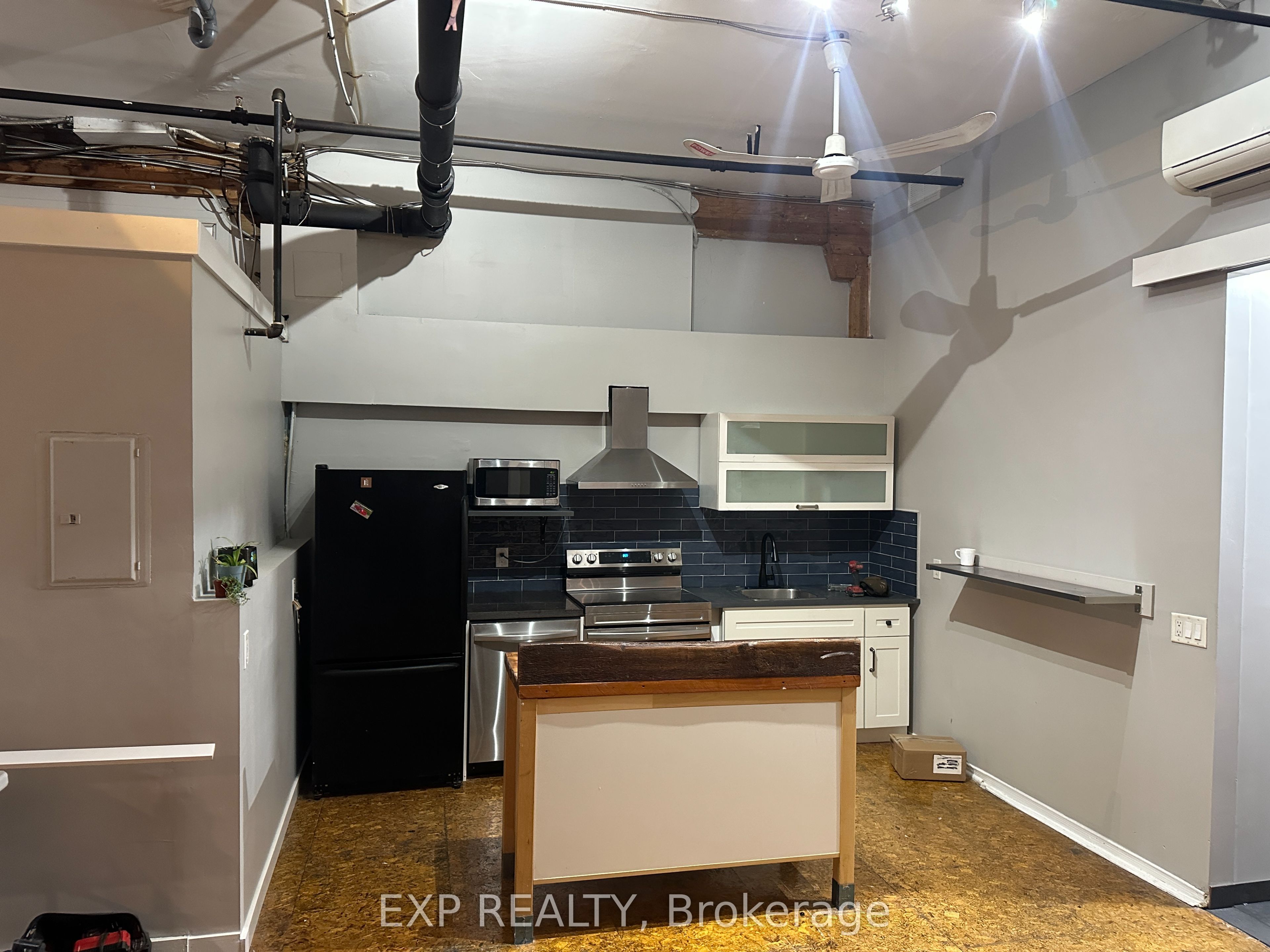 2480 Dundas Street W 2474 Property Photo 27