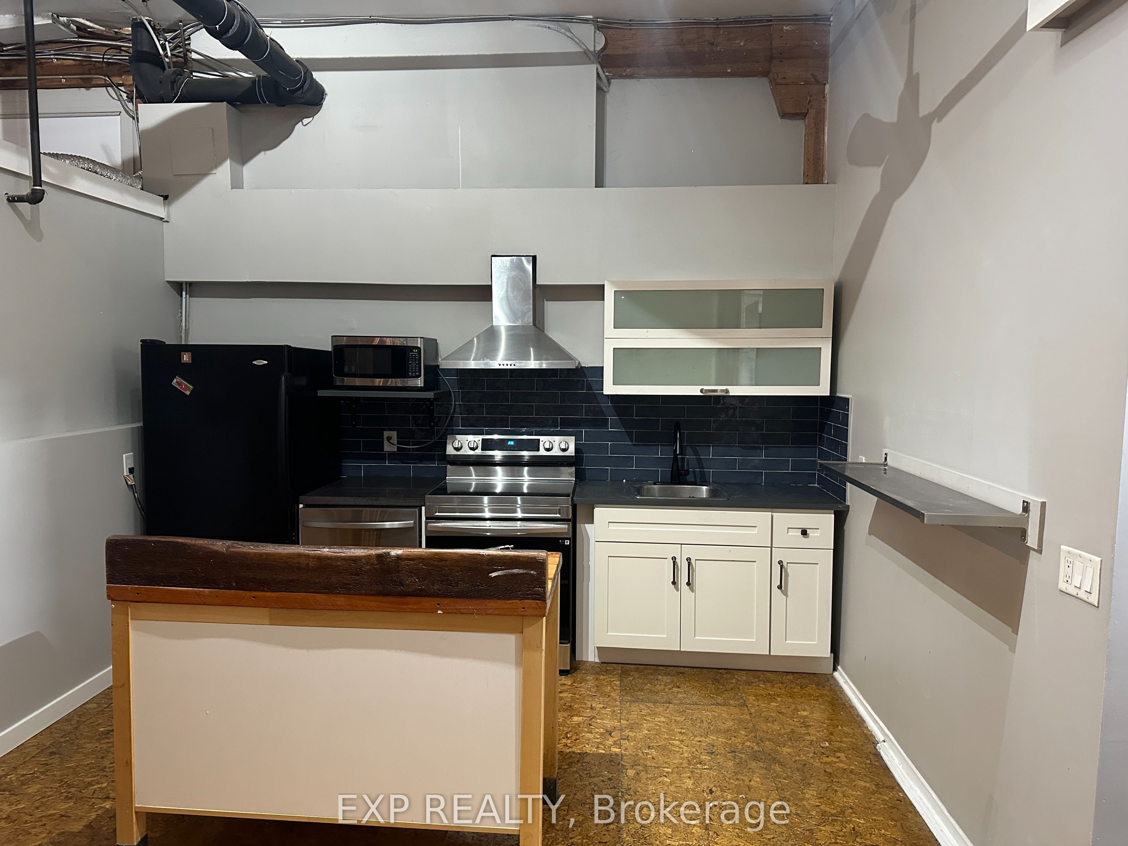 2480 Dundas Street W 2474 Property Photo 31