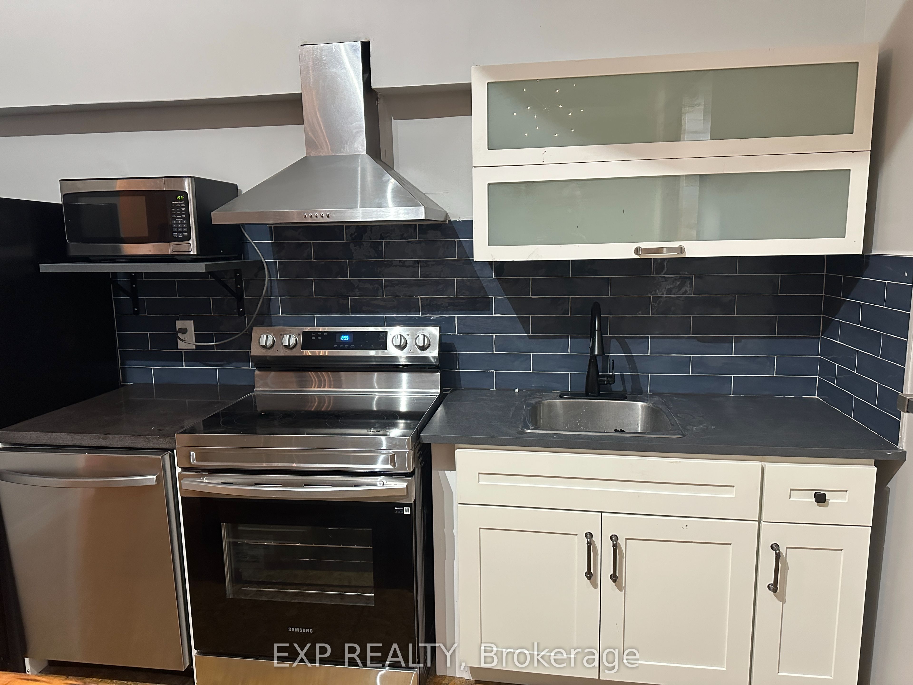 2480 Dundas Street W 2474 Property Photo 32