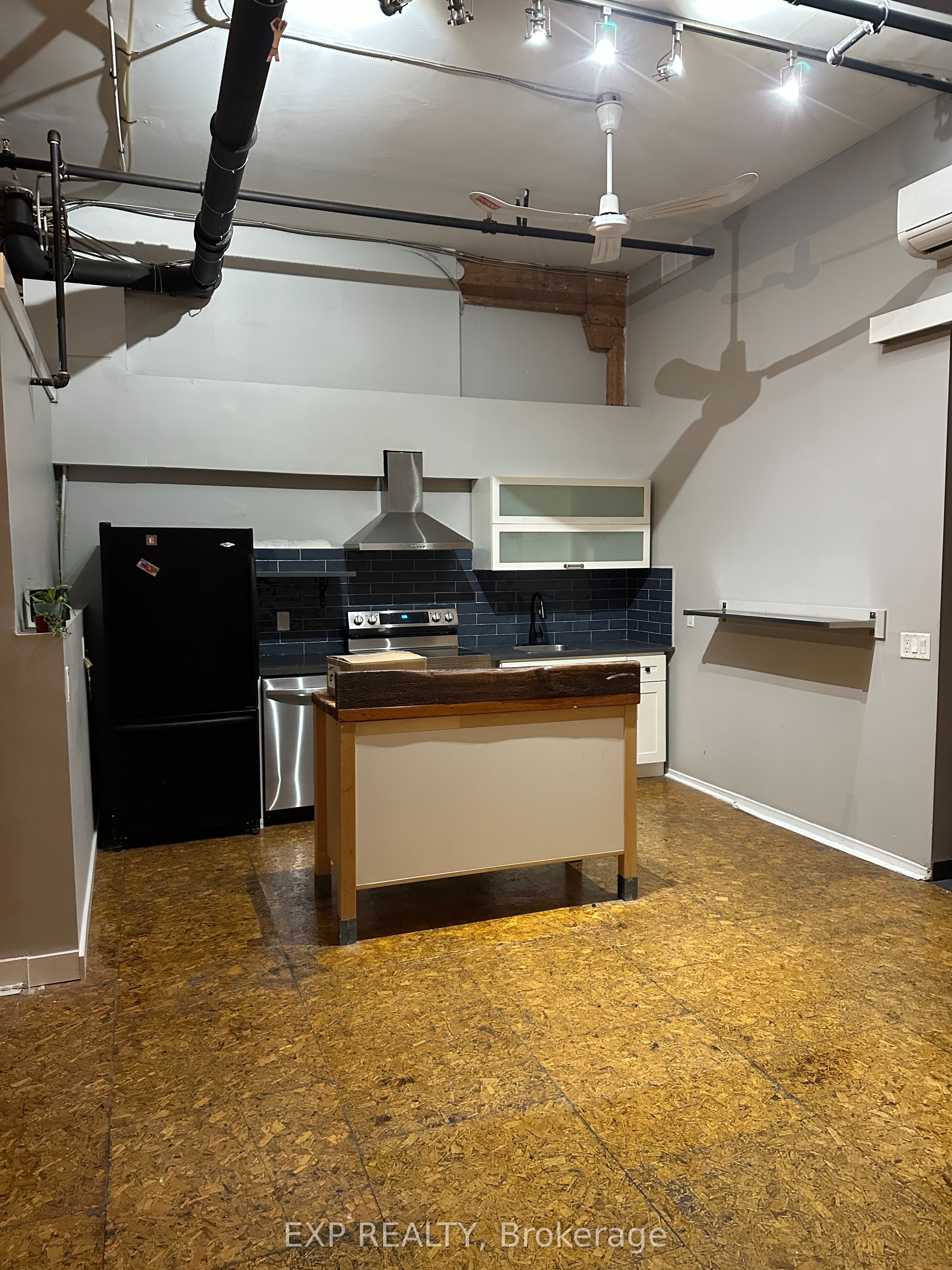 2480 Dundas Street W 2474 Property Photo 35