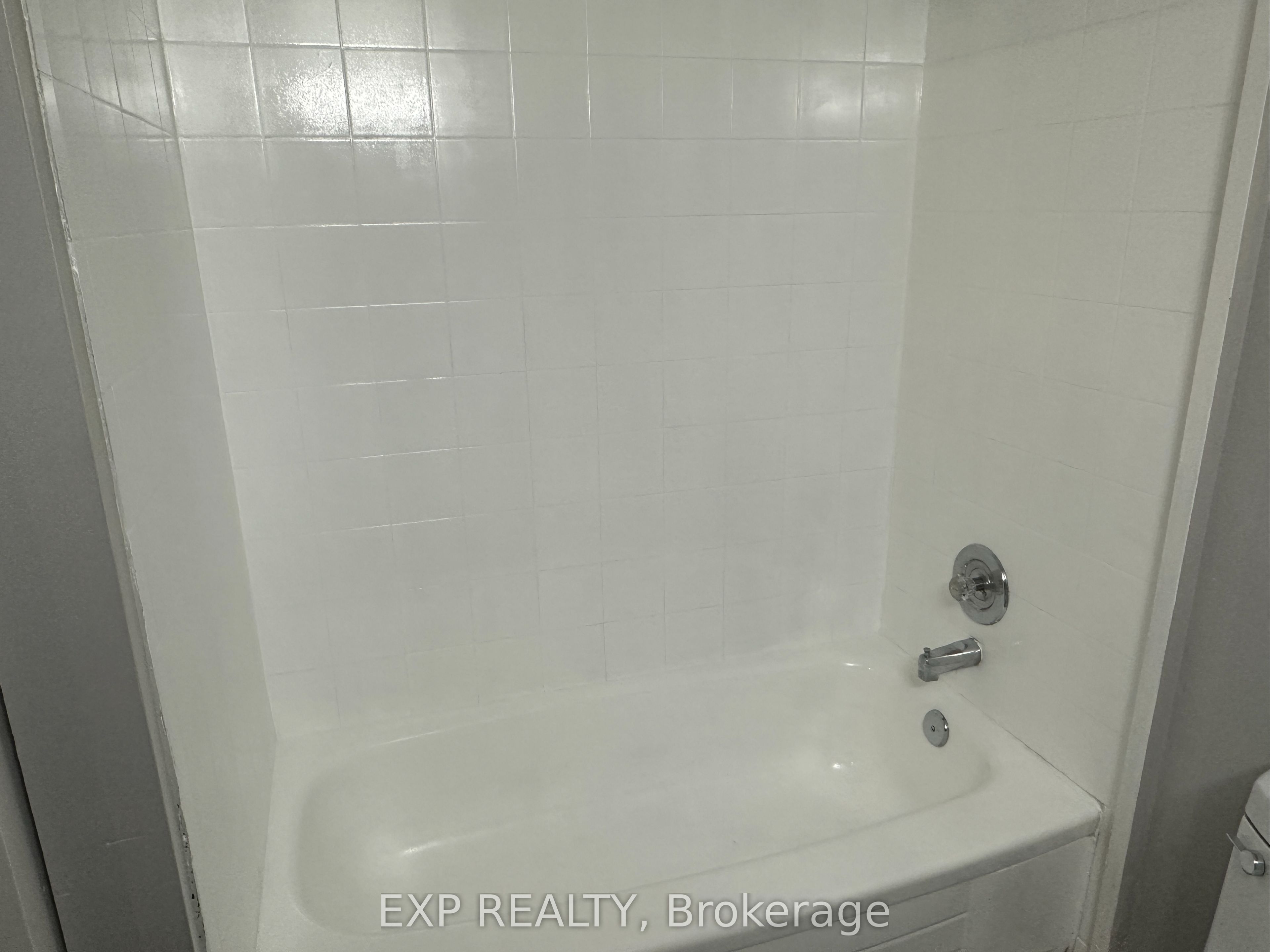 2480 Dundas Street W 2474 Property Photo 45
