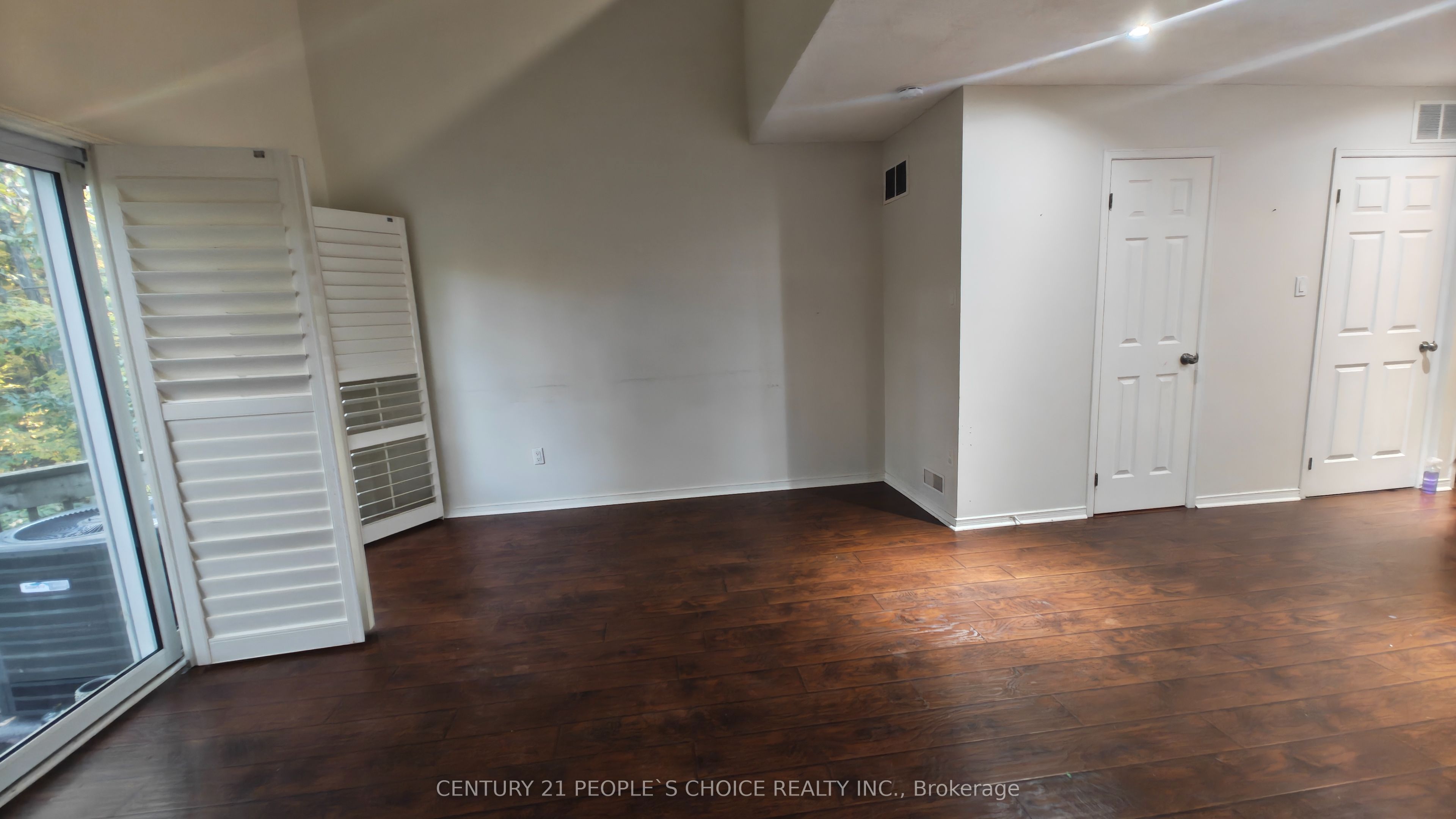 2110 Cleaver Avenue 215 Property Photo 7