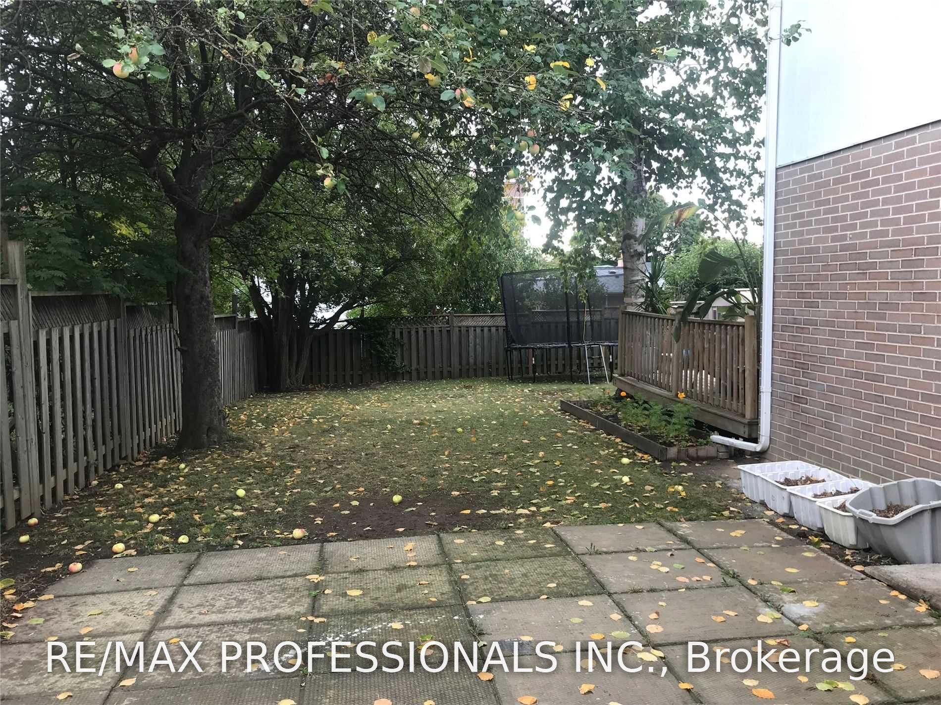 1582 Otterby Road Bsmt Property Photo 16