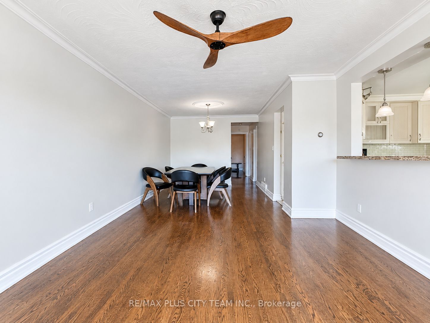 50 Blossom Crescent Main Property Photo 3