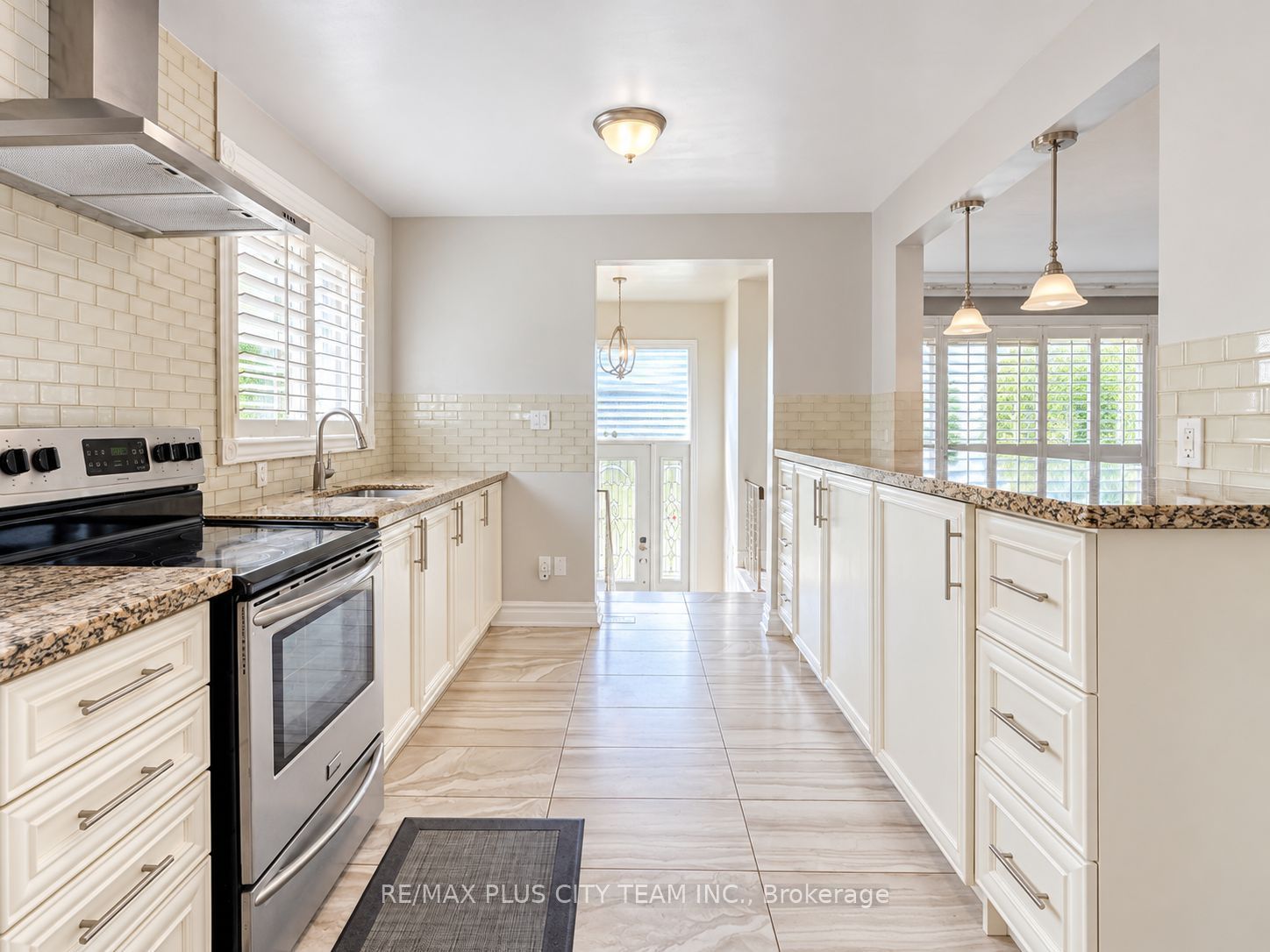 50 Blossom Crescent Main Property Photo 7
