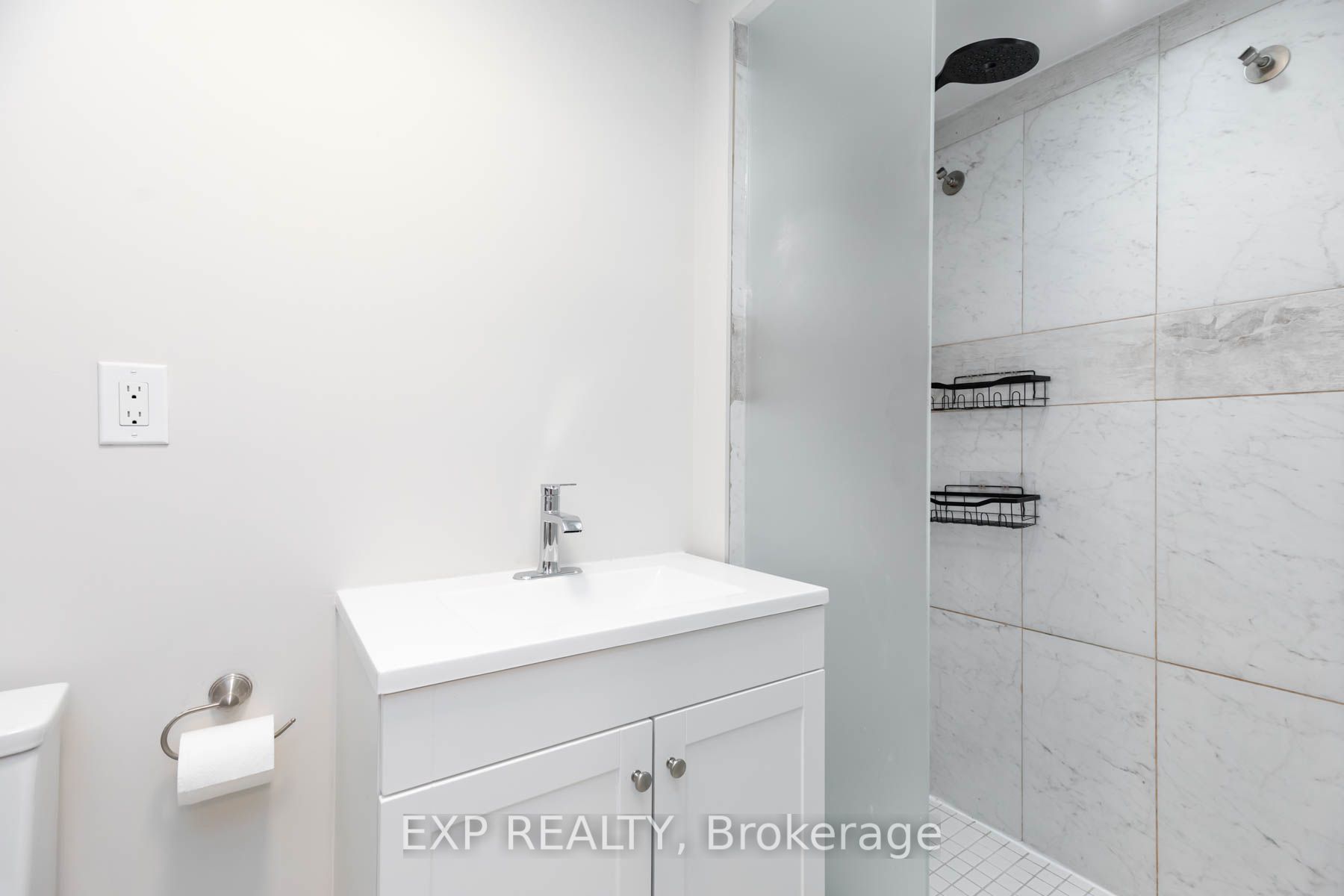 84 Laurel Avenue Unit B Property Photo 9