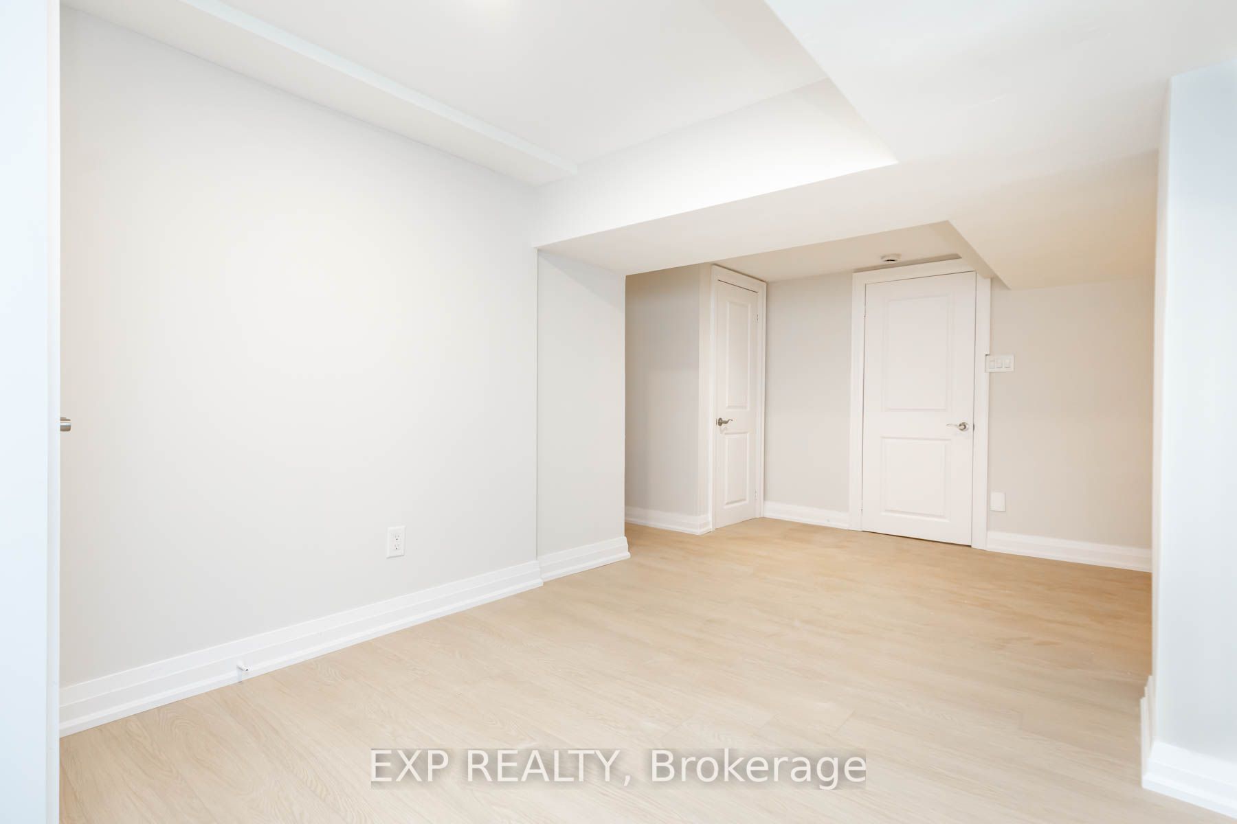 84 Laurel Avenue Unit B Property Photo 15