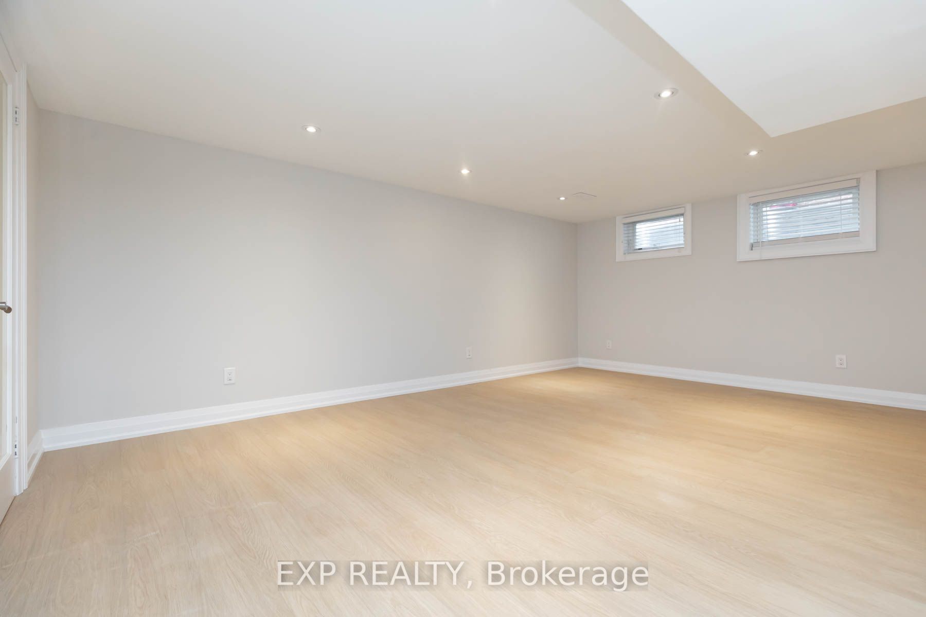84 Laurel Avenue Unit B Property Photo 17