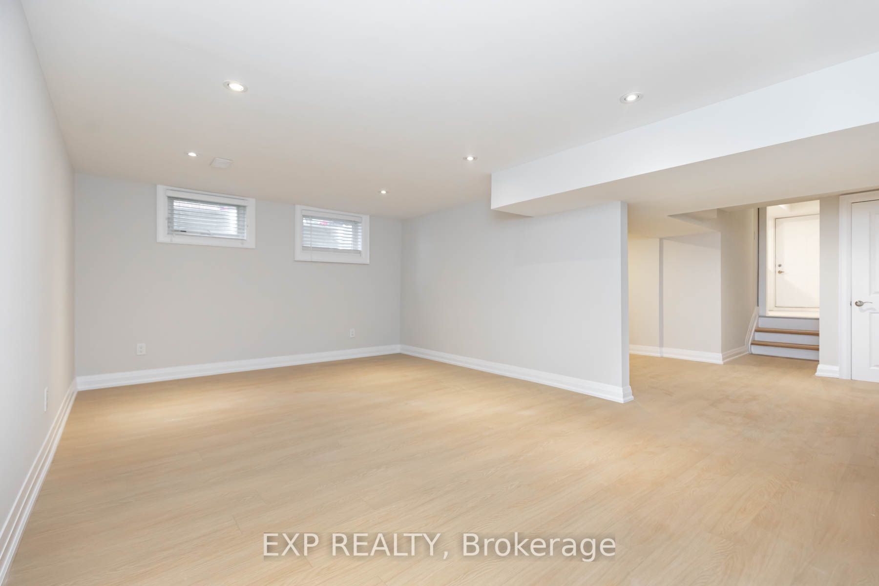 84 Laurel Avenue Unit B Property Photo 18