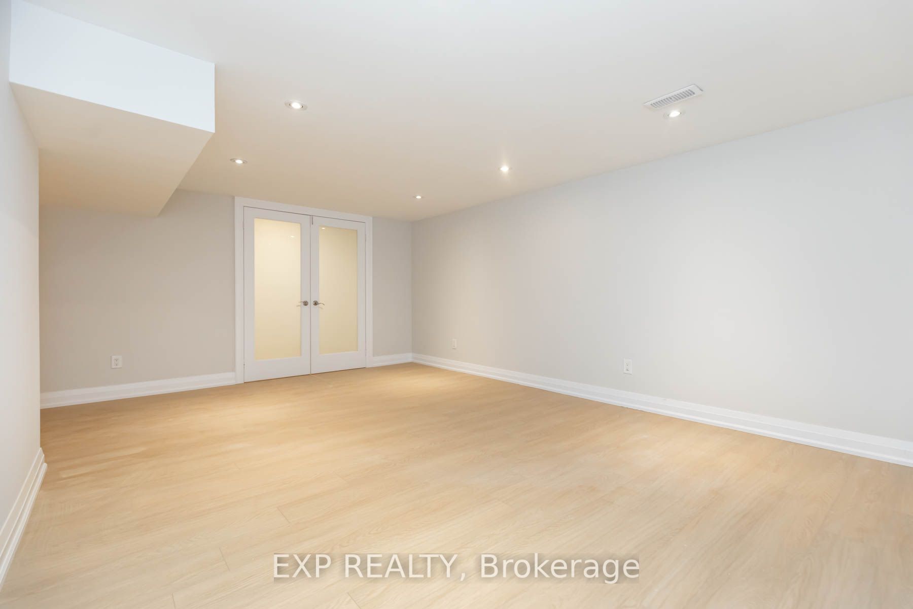 84 Laurel Avenue Unit B Property Photo 20