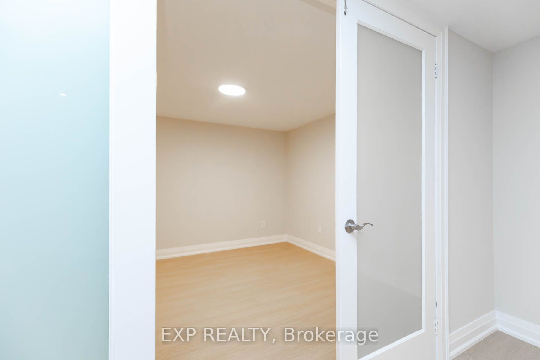 84 Laurel Avenue Unit B Property Photo 22