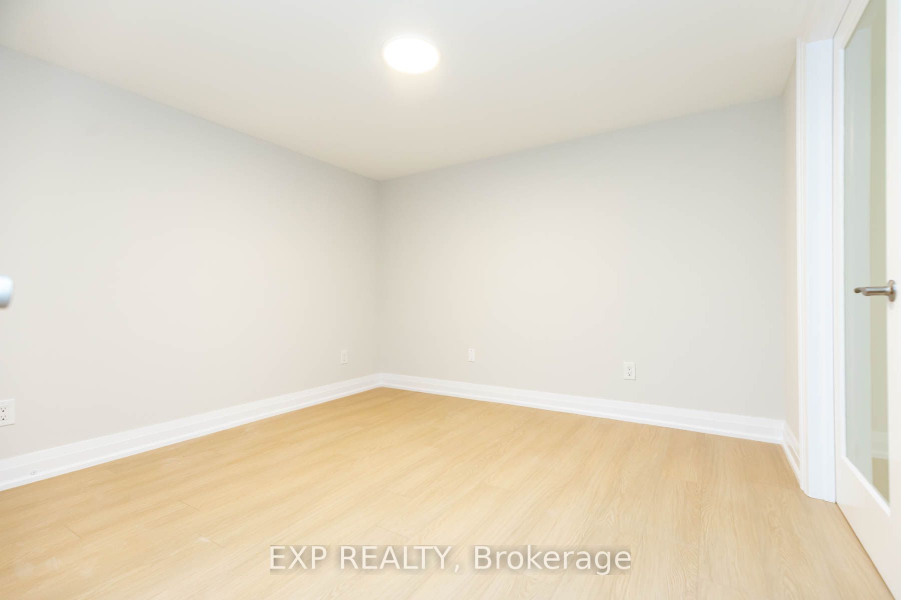 84 Laurel Avenue Unit B Property Photo 26
