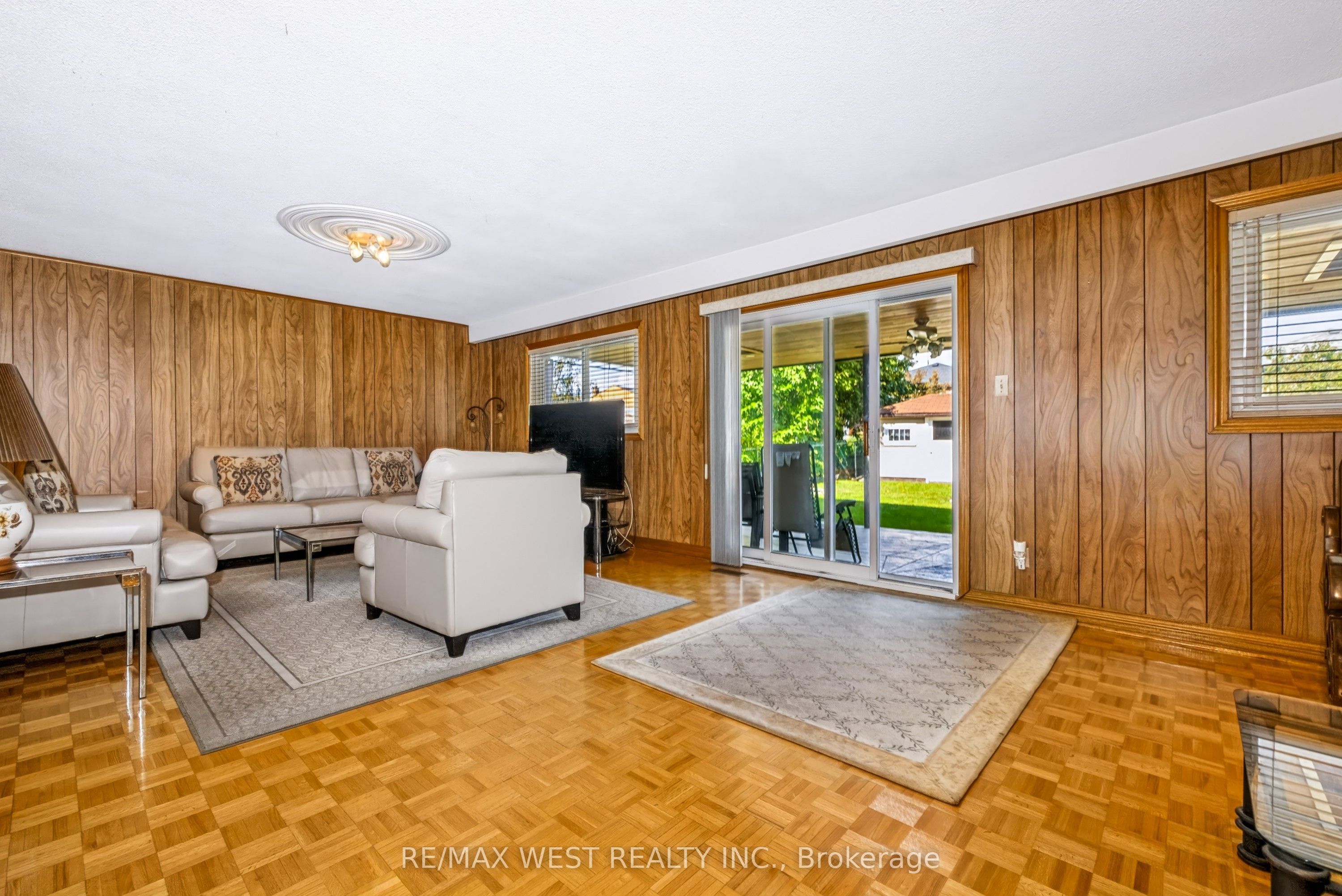 254 Maple Leaf Drive Property Photo 11