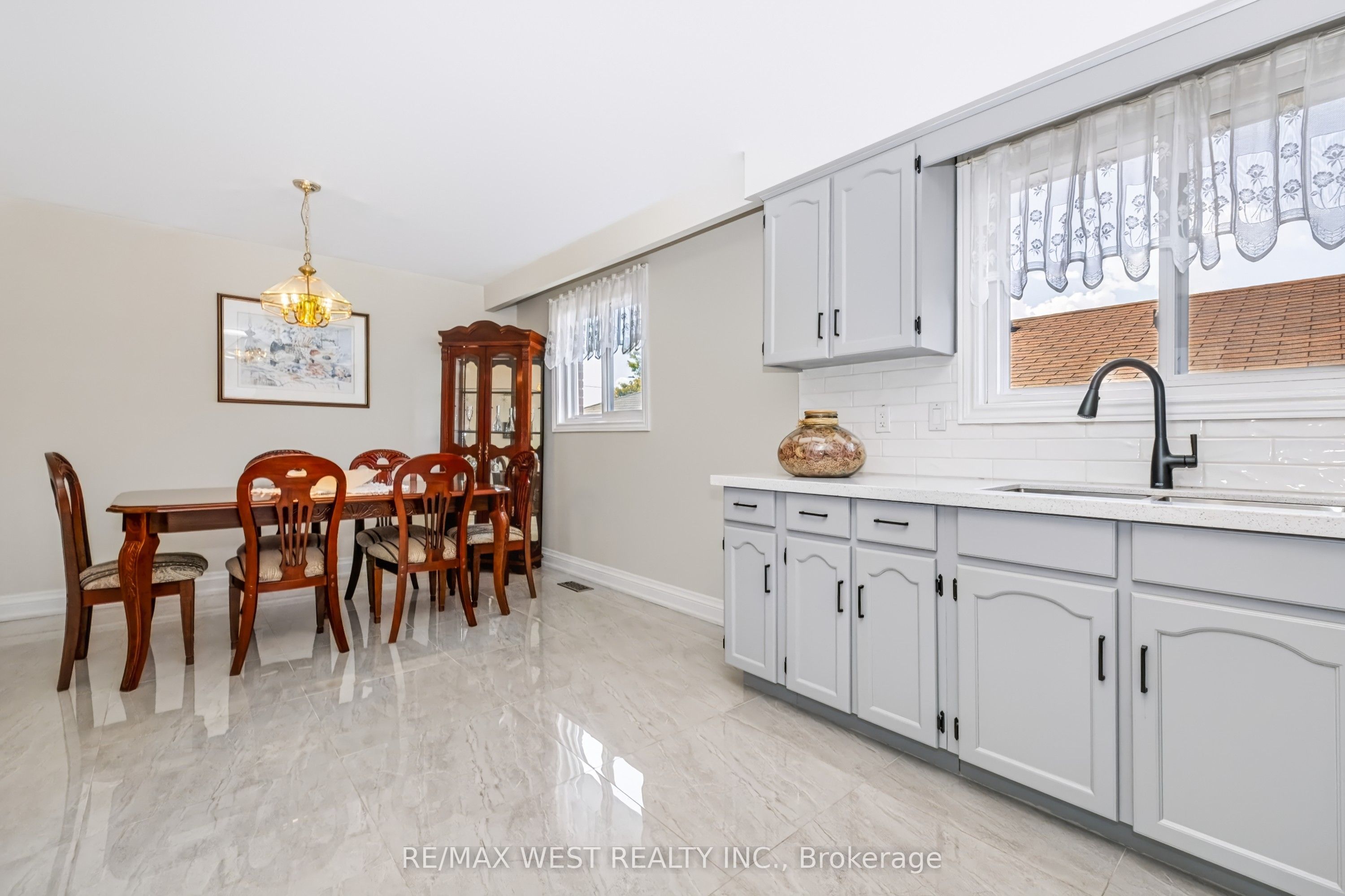 254 Maple Leaf Drive Property Photo 31