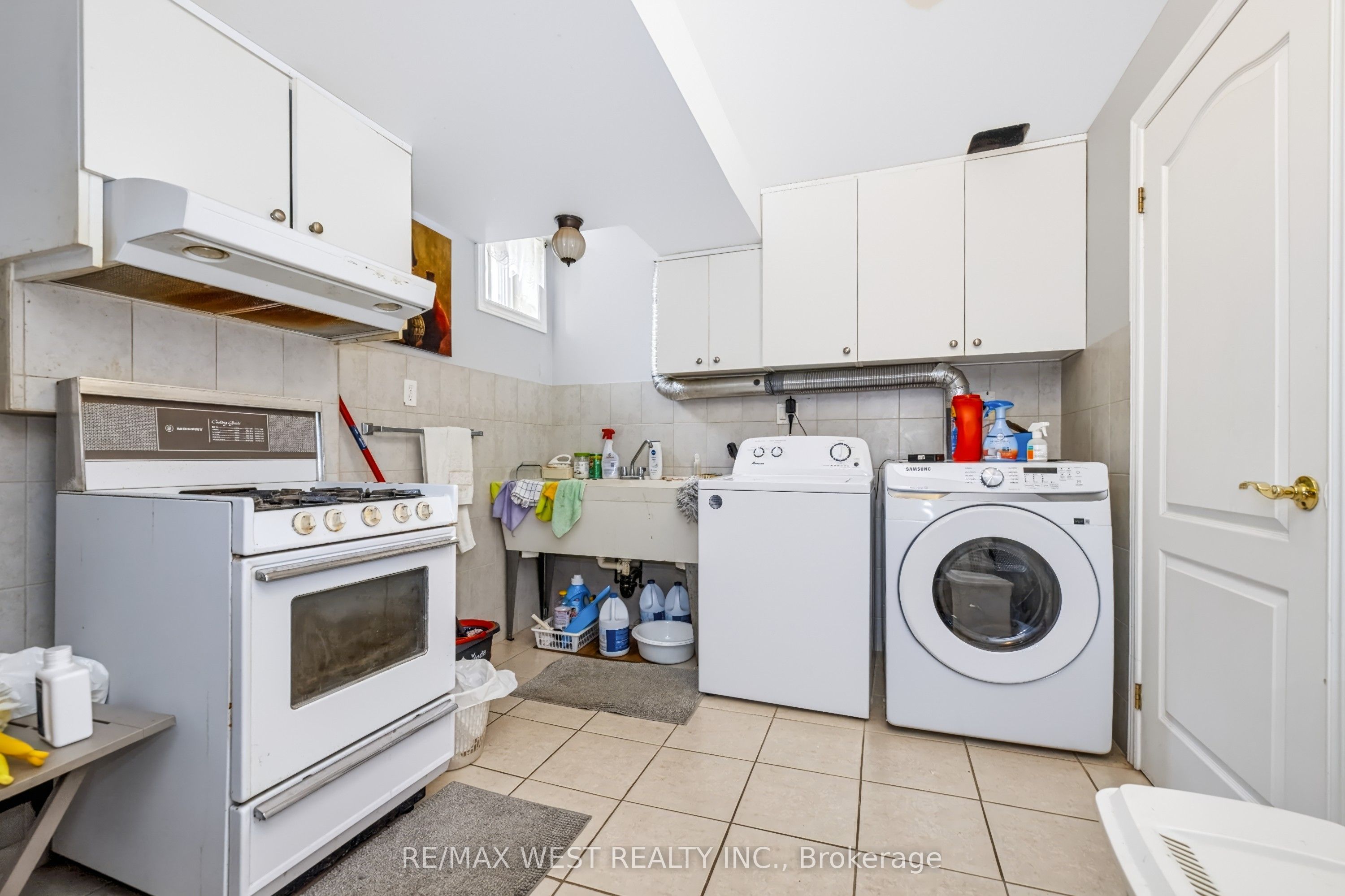 254 Maple Leaf Drive Property Photo 40