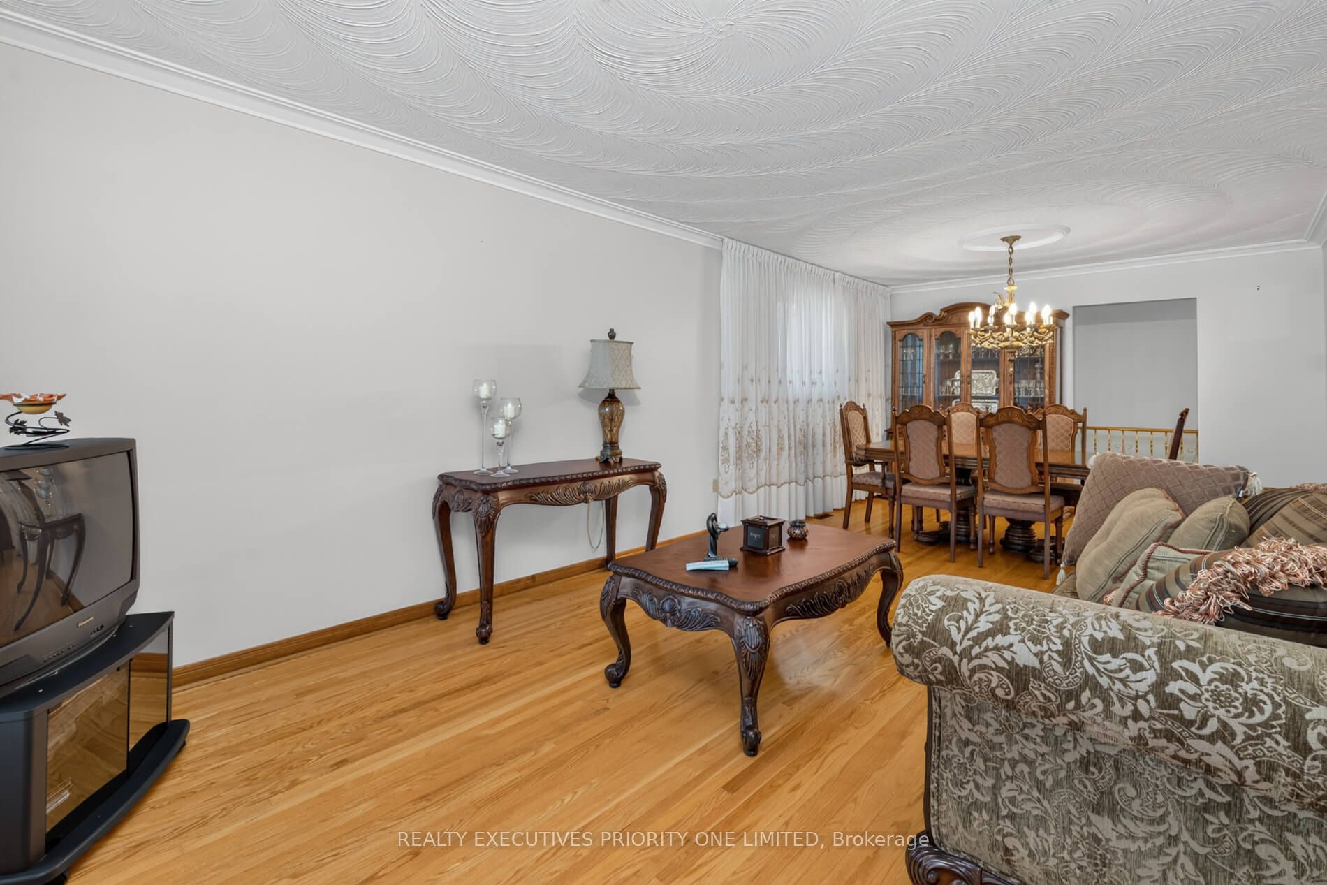 355 Glen Park Avenue Property Photo 5