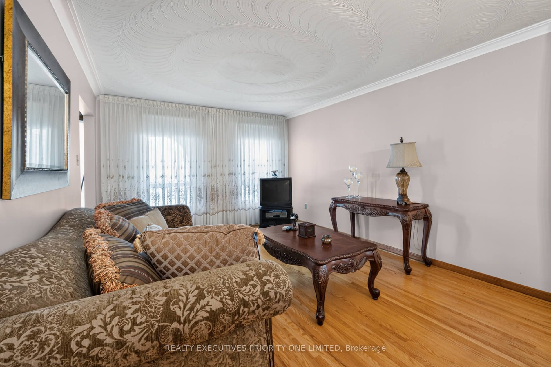 355 Glen Park Avenue Property Photo 7