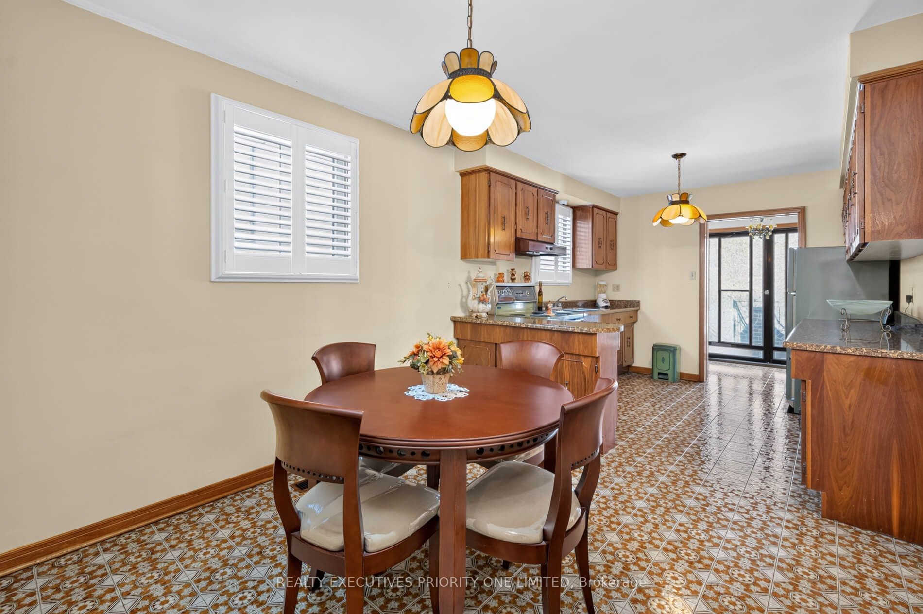 355 Glen Park Avenue Property Photo 11