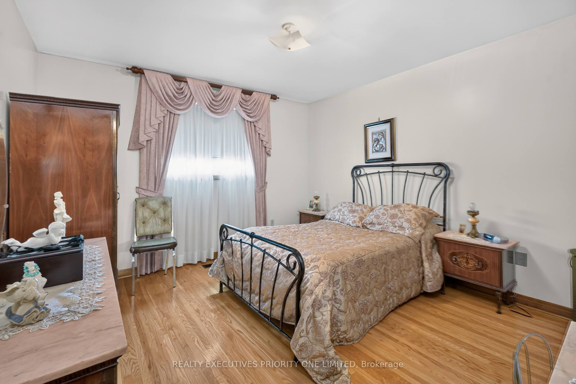 355 Glen Park Avenue Property Photo 13